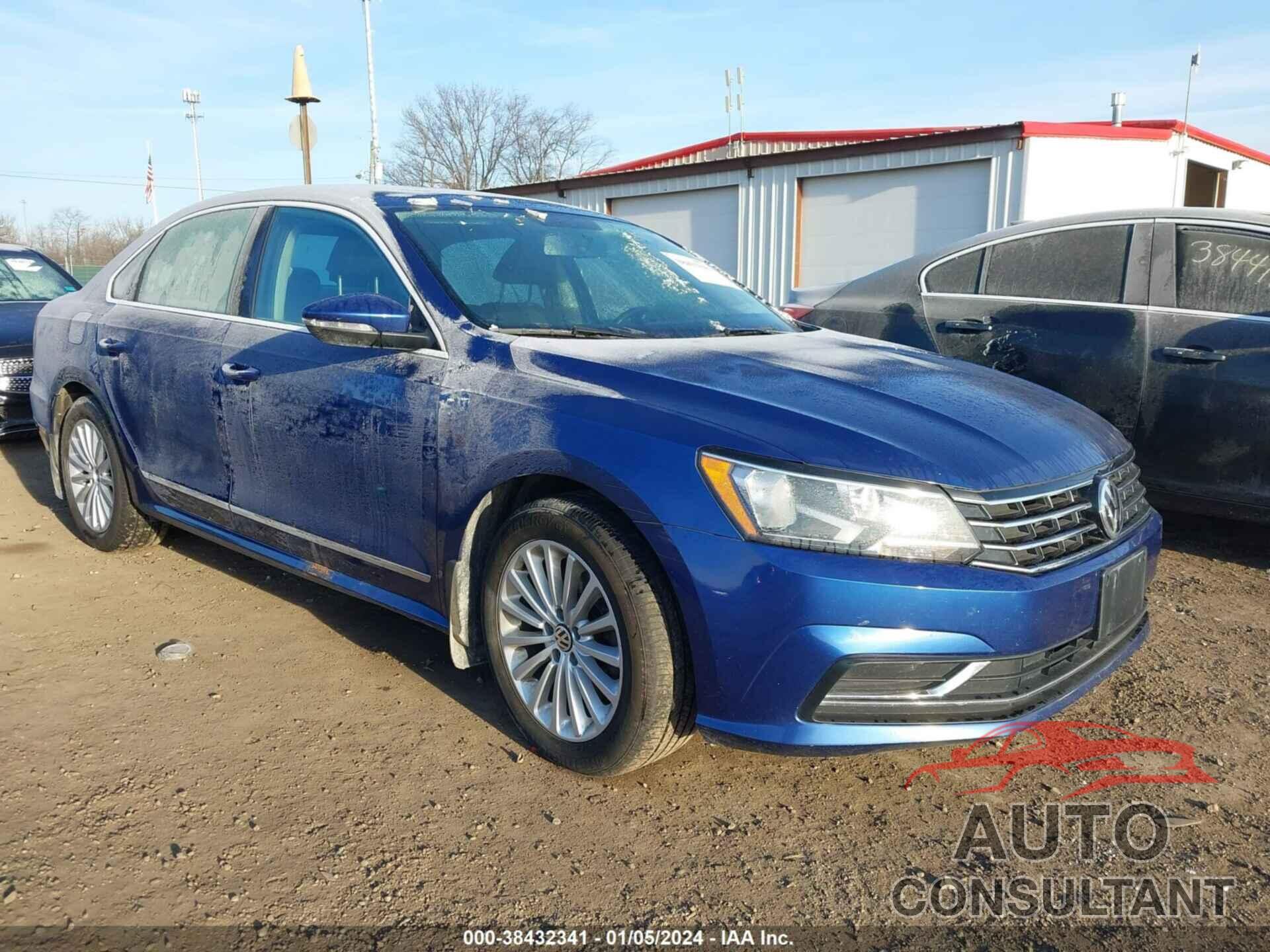 VOLKSWAGEN PASSAT 2016 - 1VWBT7A39GC026541