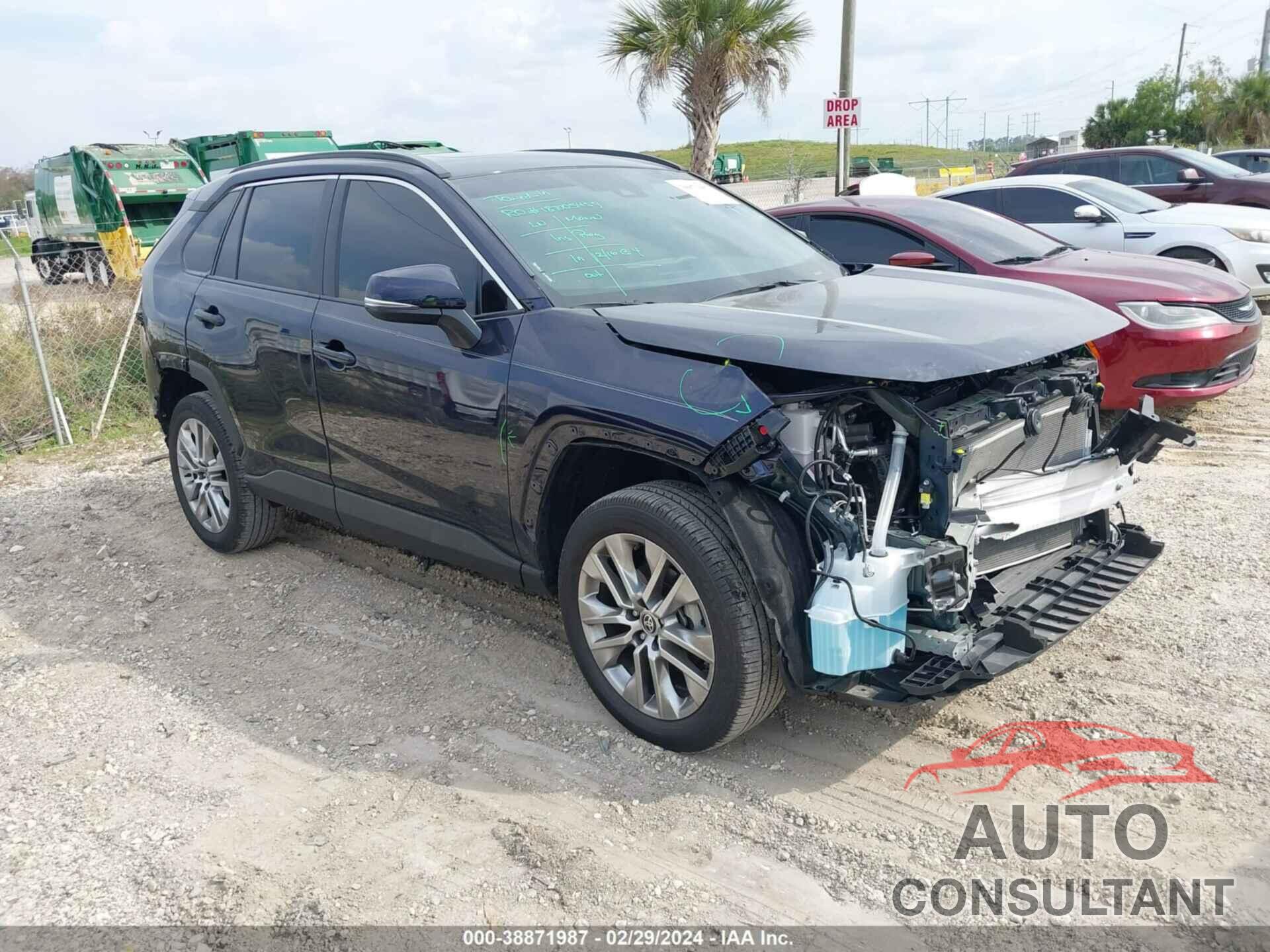 TOYOTA RAV4 2023 - 2T3C1RFV2PW288353
