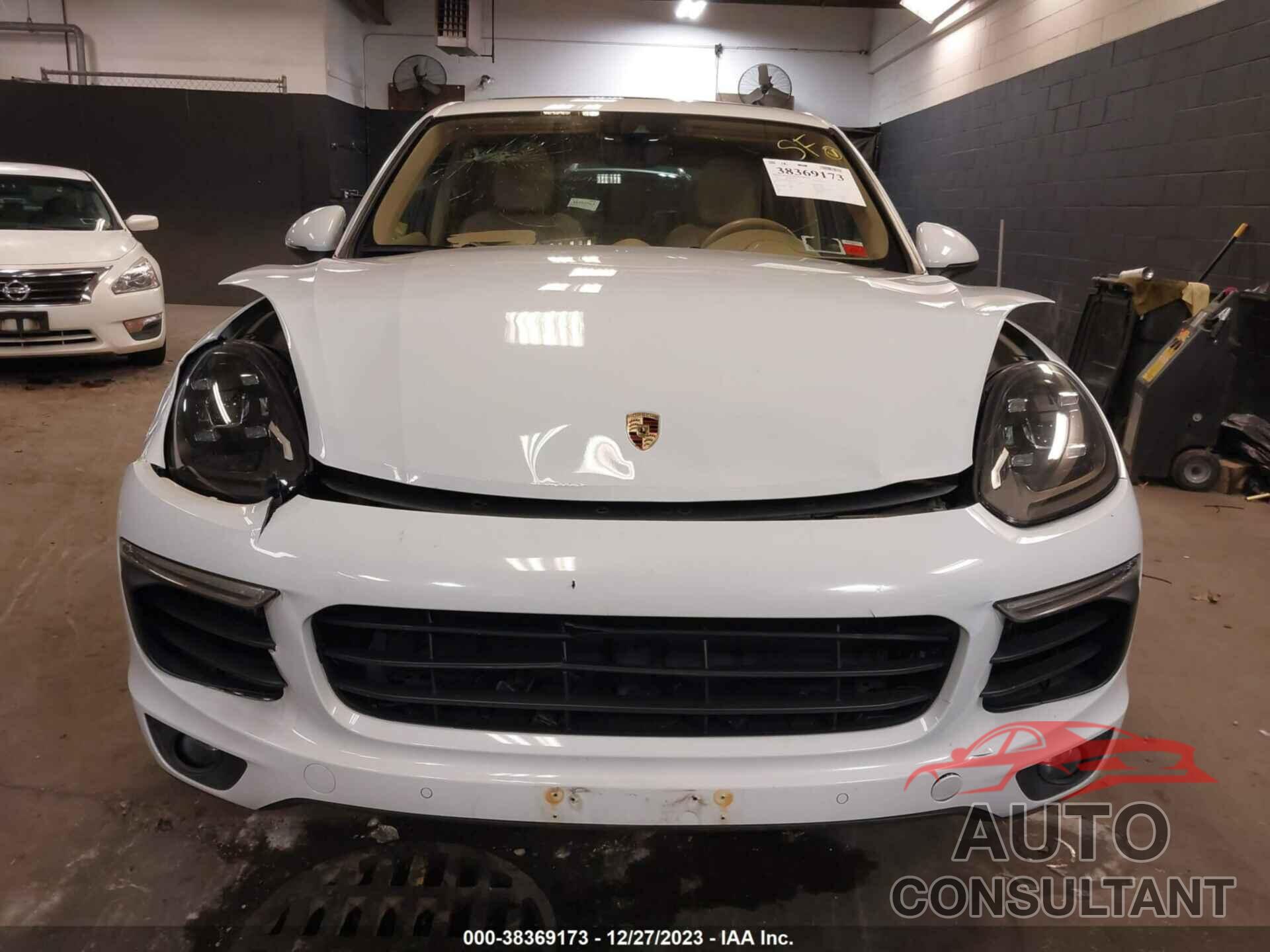 PORSCHE CAYENNE 2016 - WP1AB2A28GLA92136