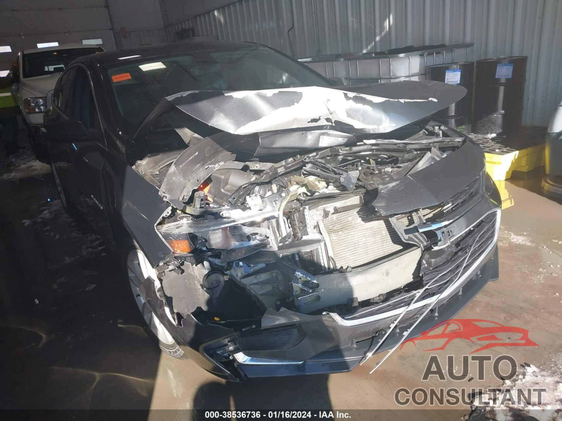 CHEVROLET MALIBU 2017 - 1G1ZE5ST6HF105088