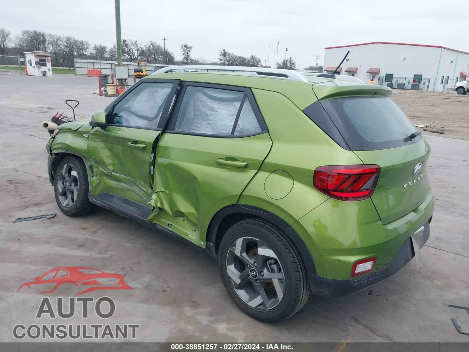 HYUNDAI VENUE 2023 - KMHRC8A33PU244357