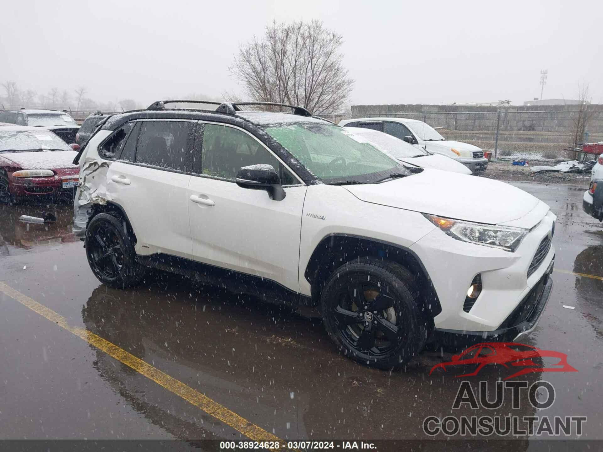 TOYOTA RAV4 2020 - JTMEWRFV8LJ037131