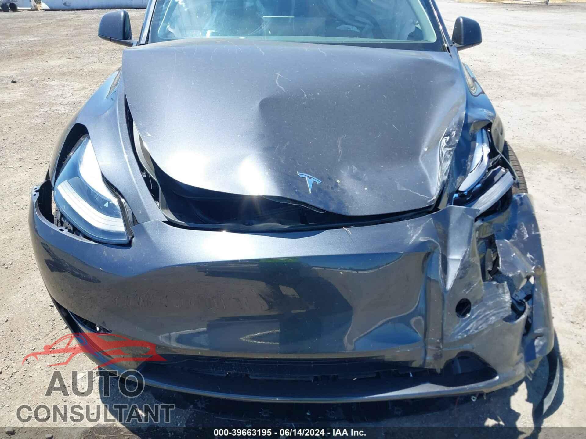 TESLA MODEL Y 2024 - 7SAYGDEE3RF996048