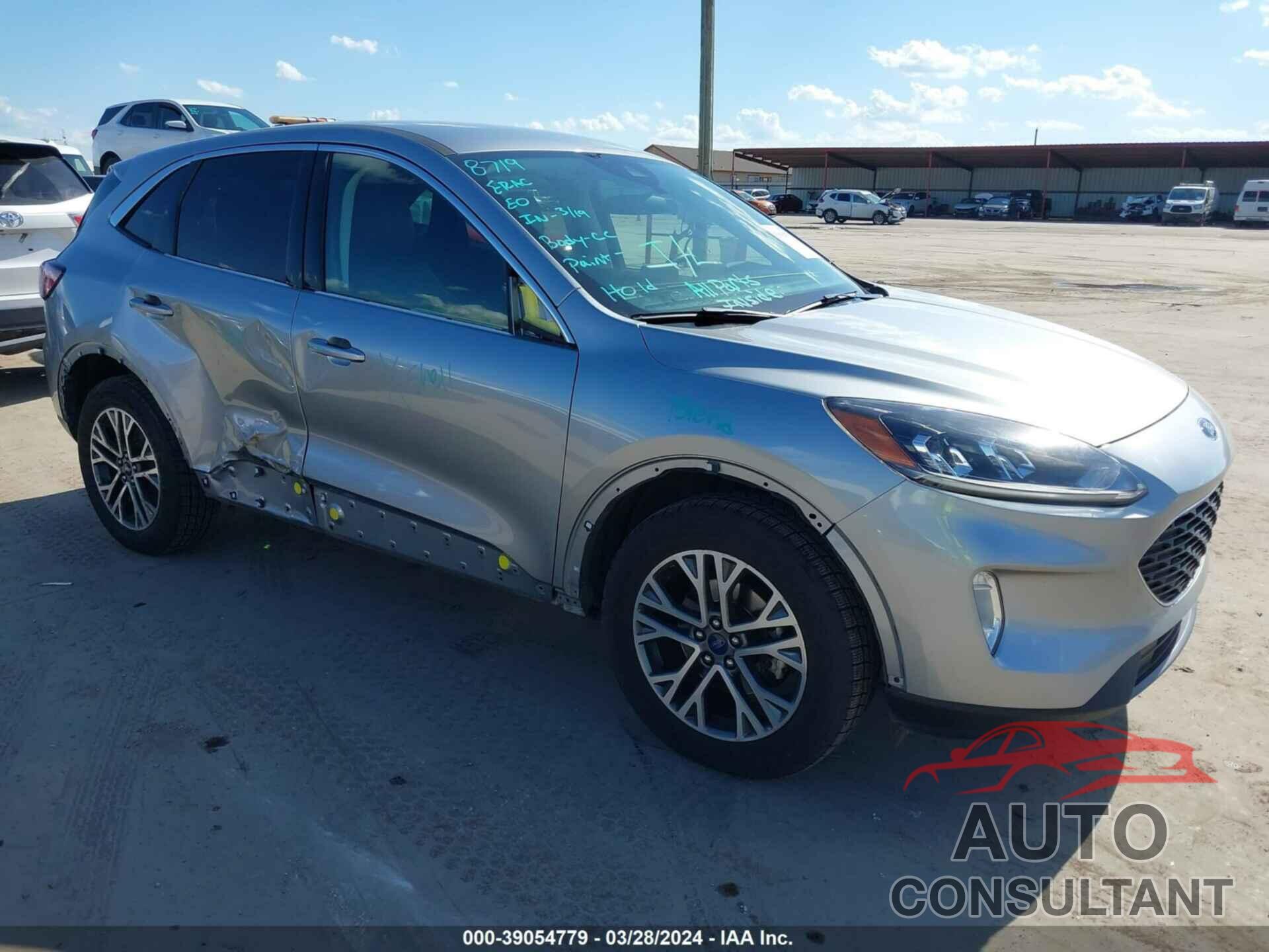 FORD ESCAPE 2022 - 1FMCU9H64NUA67419