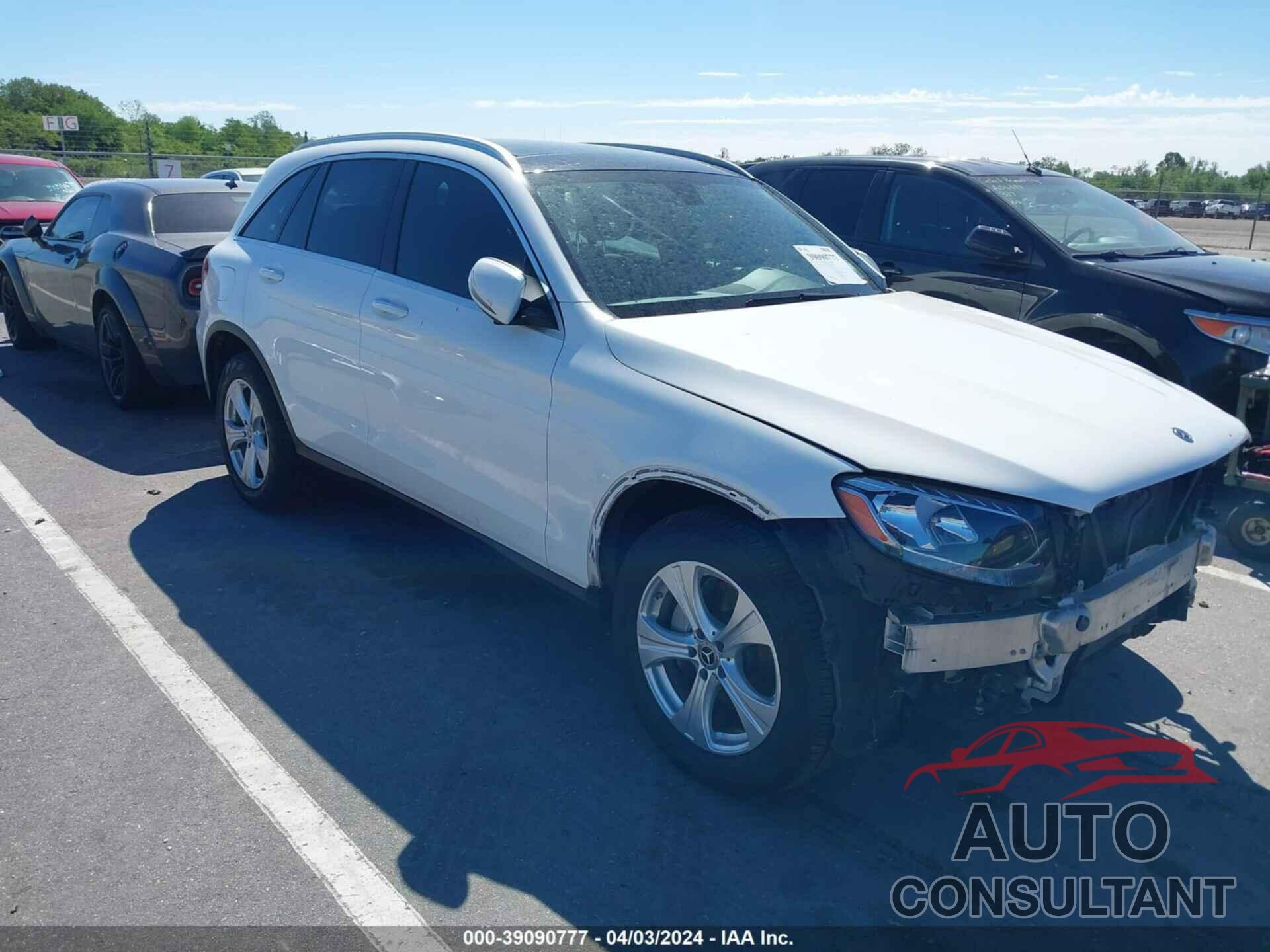 MERCEDES-BENZ GLC 300 2018 - WDC0G4JB9JV037369