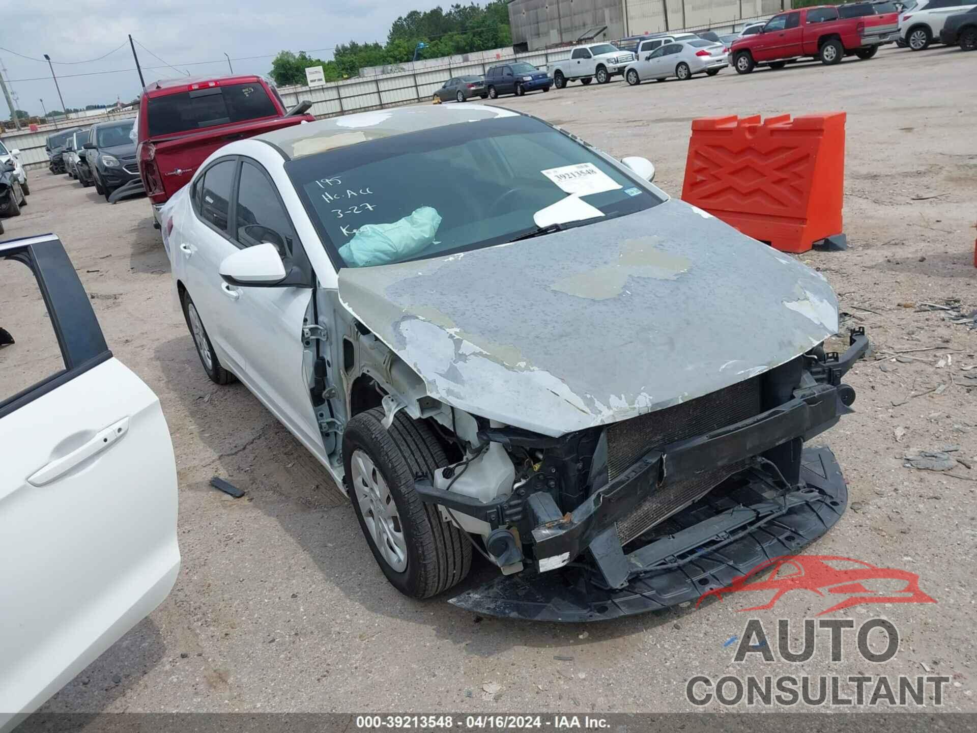 HYUNDAI ELANTRA 2017 - 5NPD74LF2HH209615