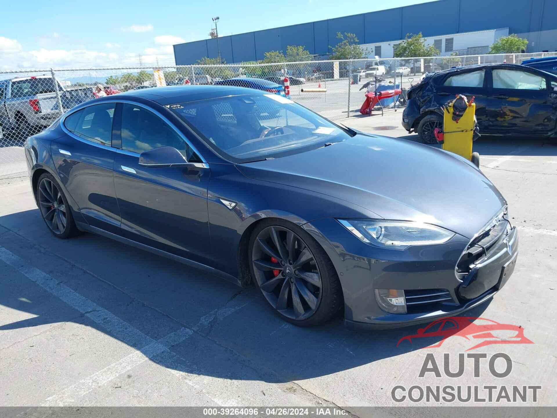 TESLA MODEL S 2015 - 5YJSA1H46FF081650