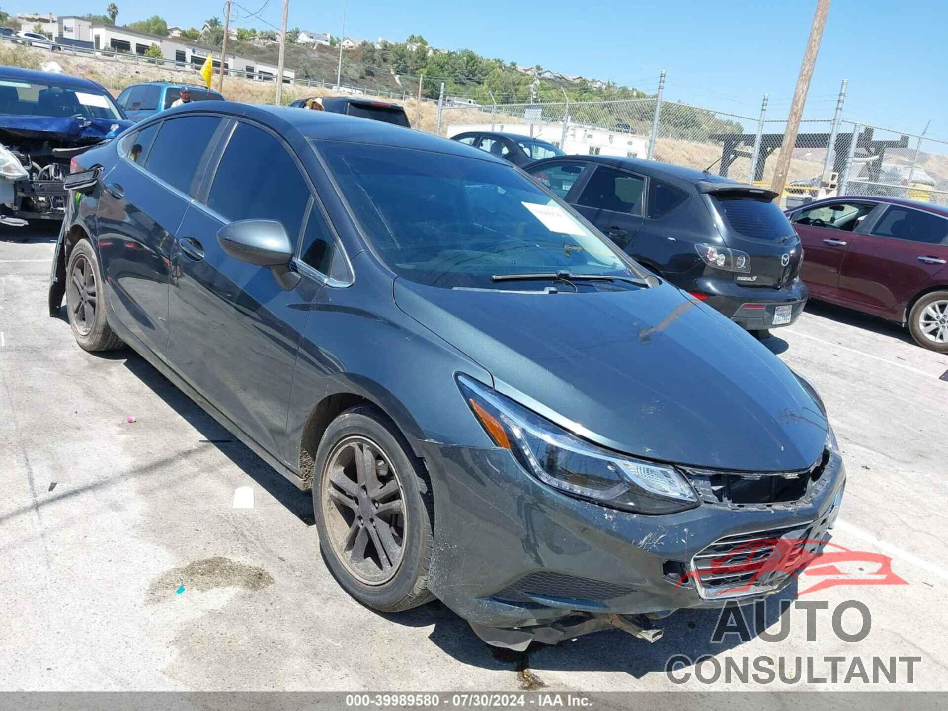 CHEVROLET CRUZE 2018 - 1G1BE5SM1J7157996