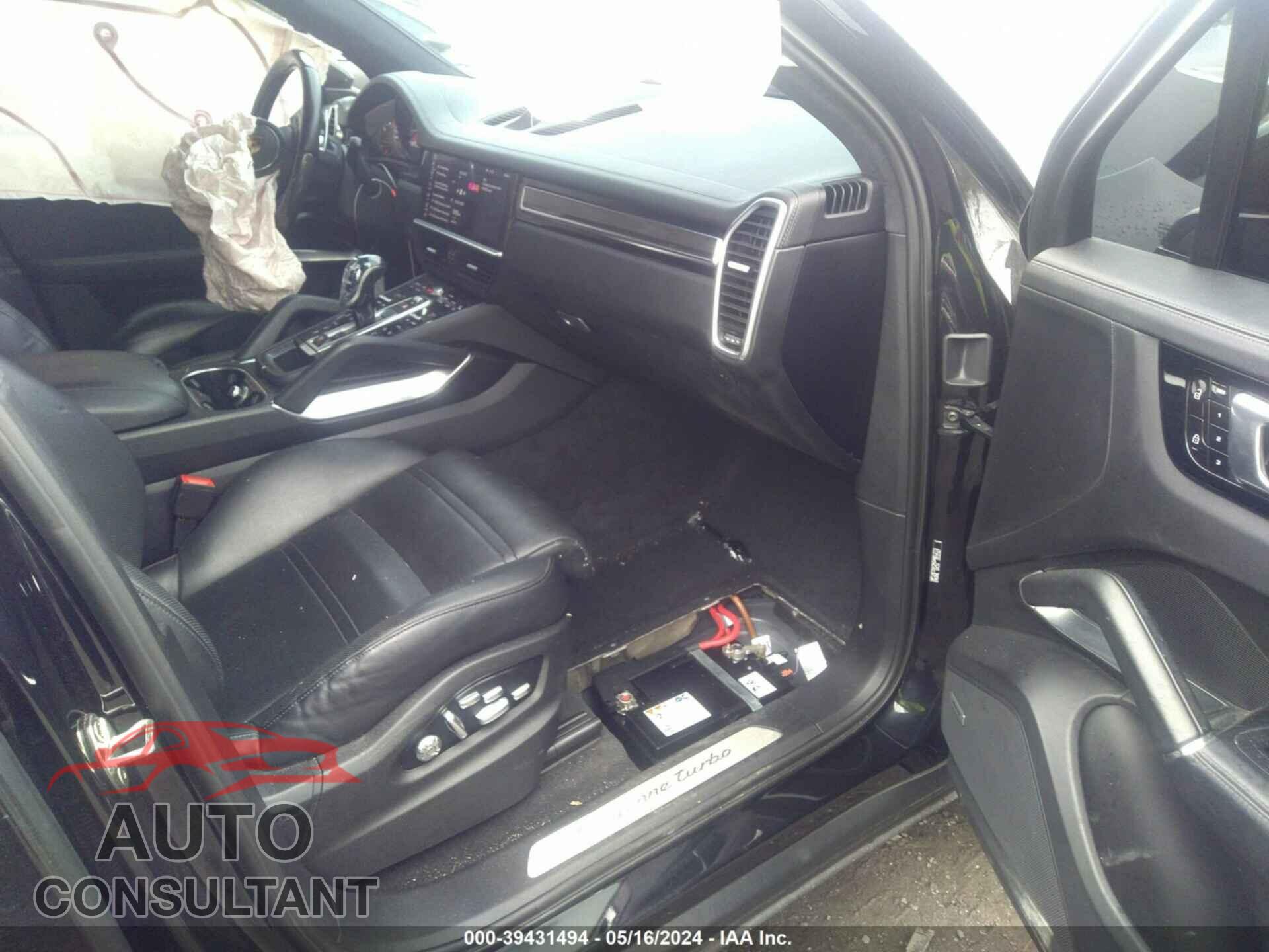 PORSCHE CAYENNE 2019 - WP1AF2AY2KDA81273