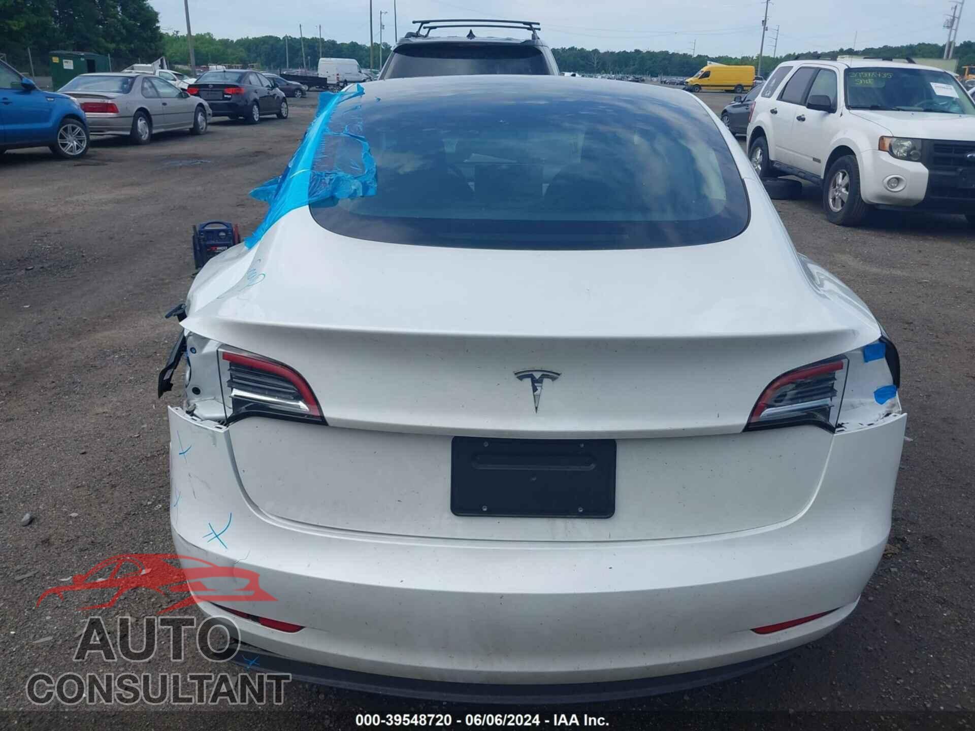 TESLA MODEL 3 2023 - 5YJ3E1EA3PF624439