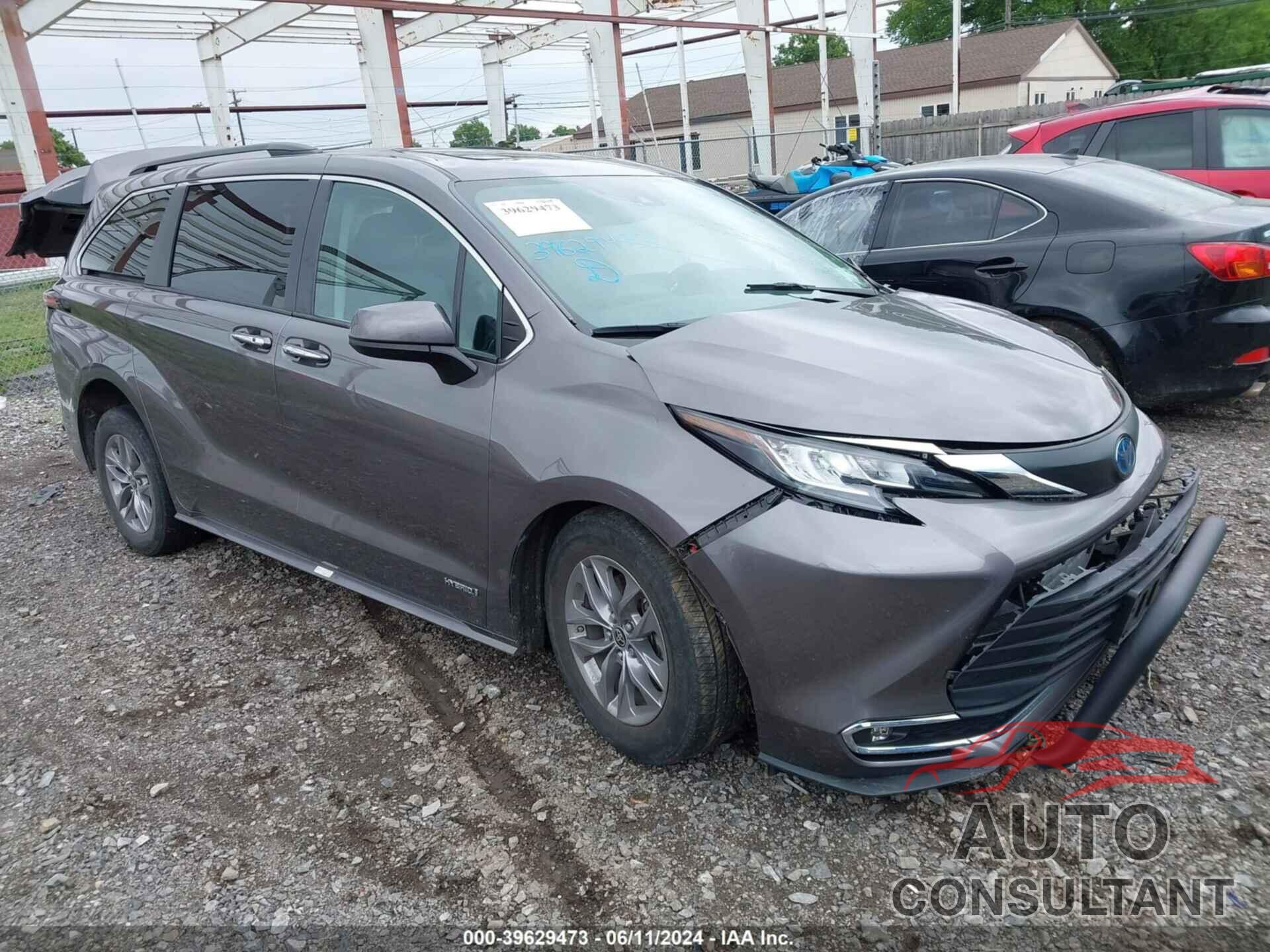 TOYOTA SIENNA 2021 - 5TDJSKFC2MS026100