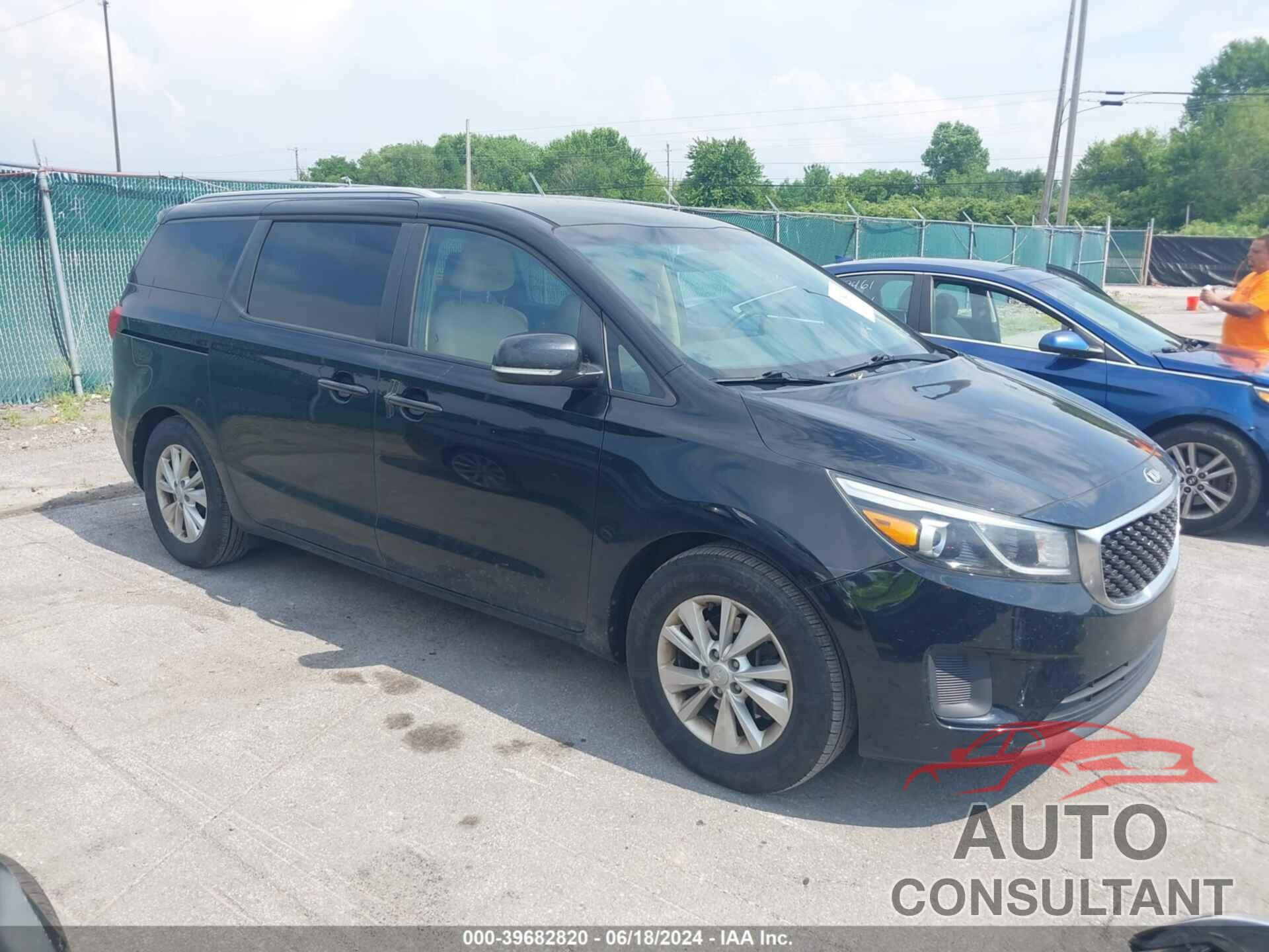 KIA SEDONA 2016 - KNDMB5C13G6082326