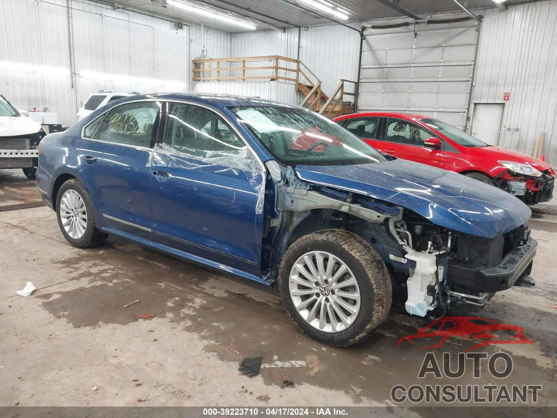 VOLKSWAGEN PASSAT 2016 - 1VWBT7A32GC052608