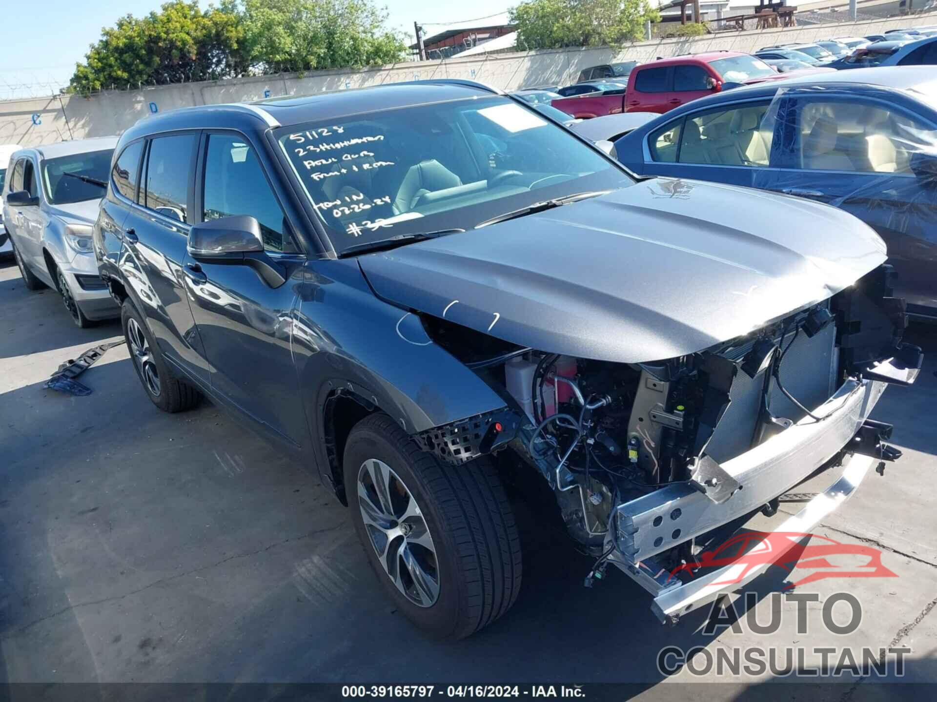 TOYOTA HIGHLANDER 2023 - 5TDKDRAH8PS526647