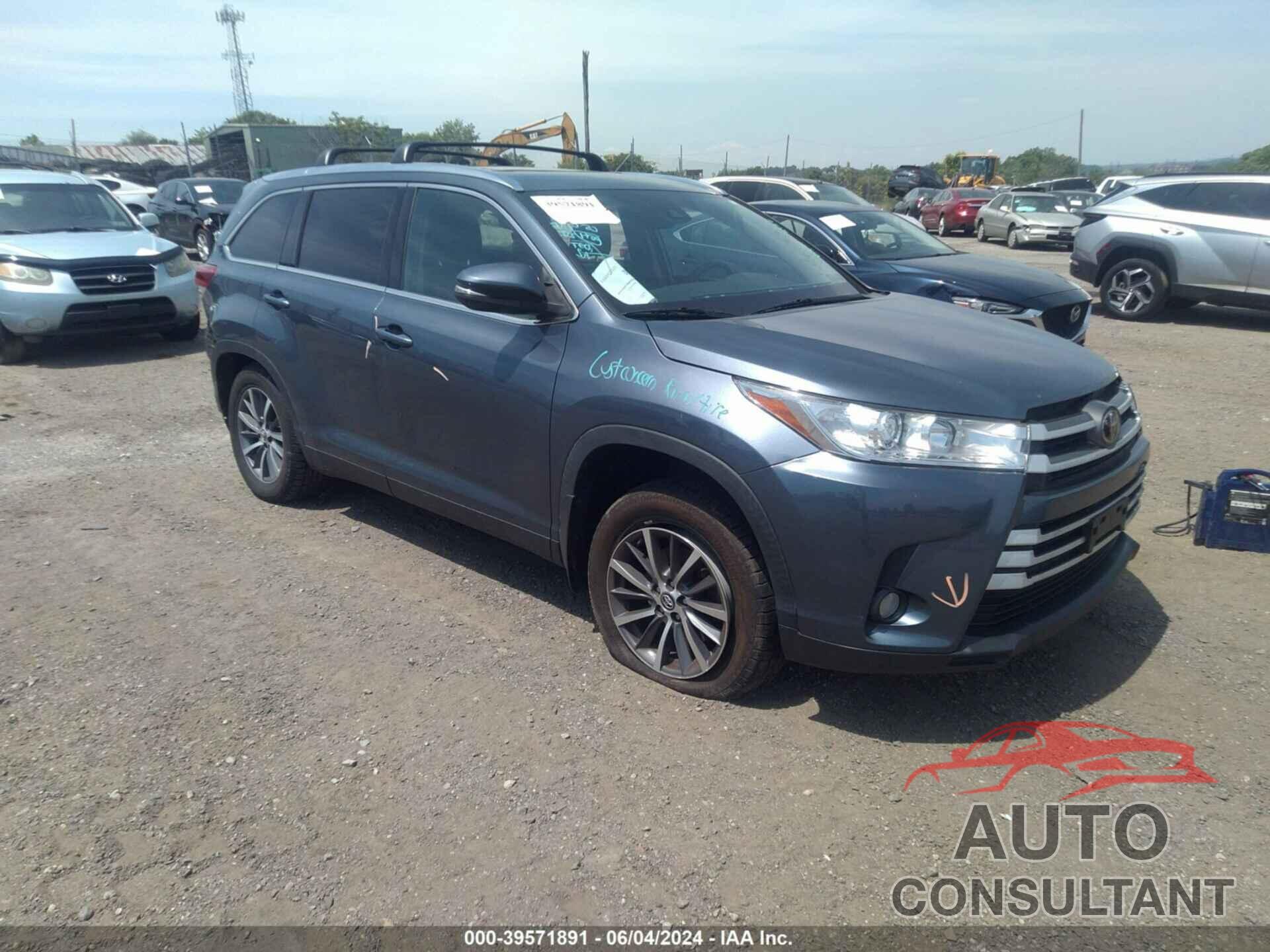 TOYOTA HIGHLANDER 2019 - 5TDJZRFH5KS978599