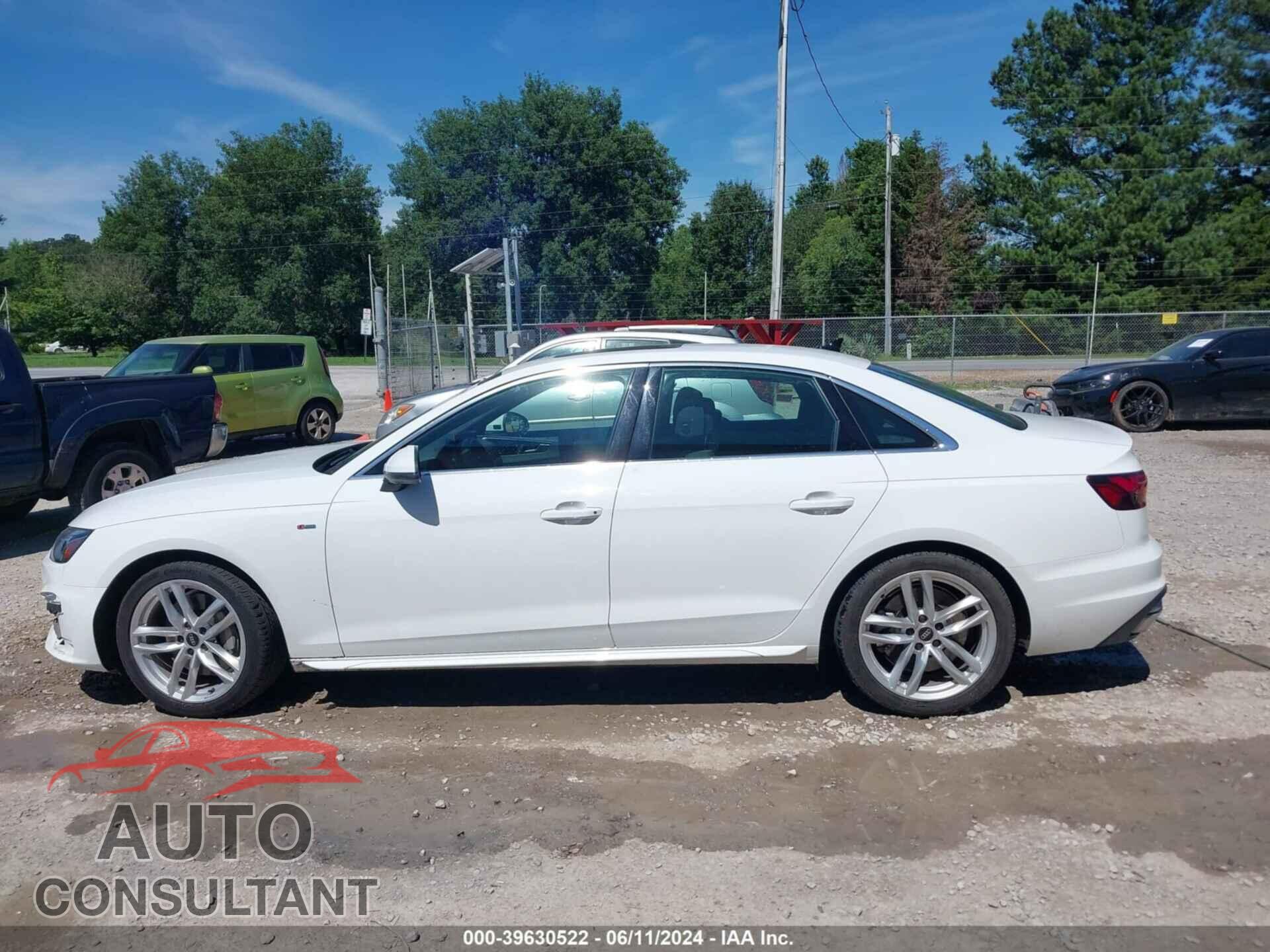 AUDI A4 2023 - WAUEAAF44PN005540
