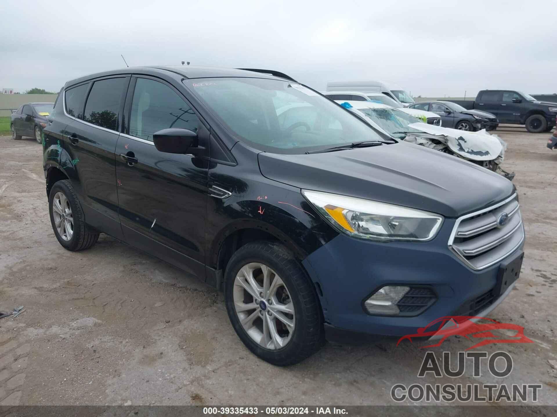 FORD ESCAPE 2018 - 1FMCU9GD0JUA23640