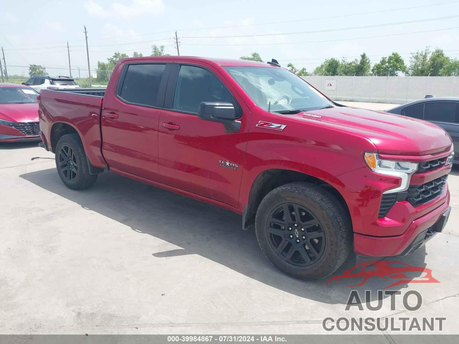 CHEVROLET SILVERADO 1500 2023 - 1GCUDEE8XPZ190641