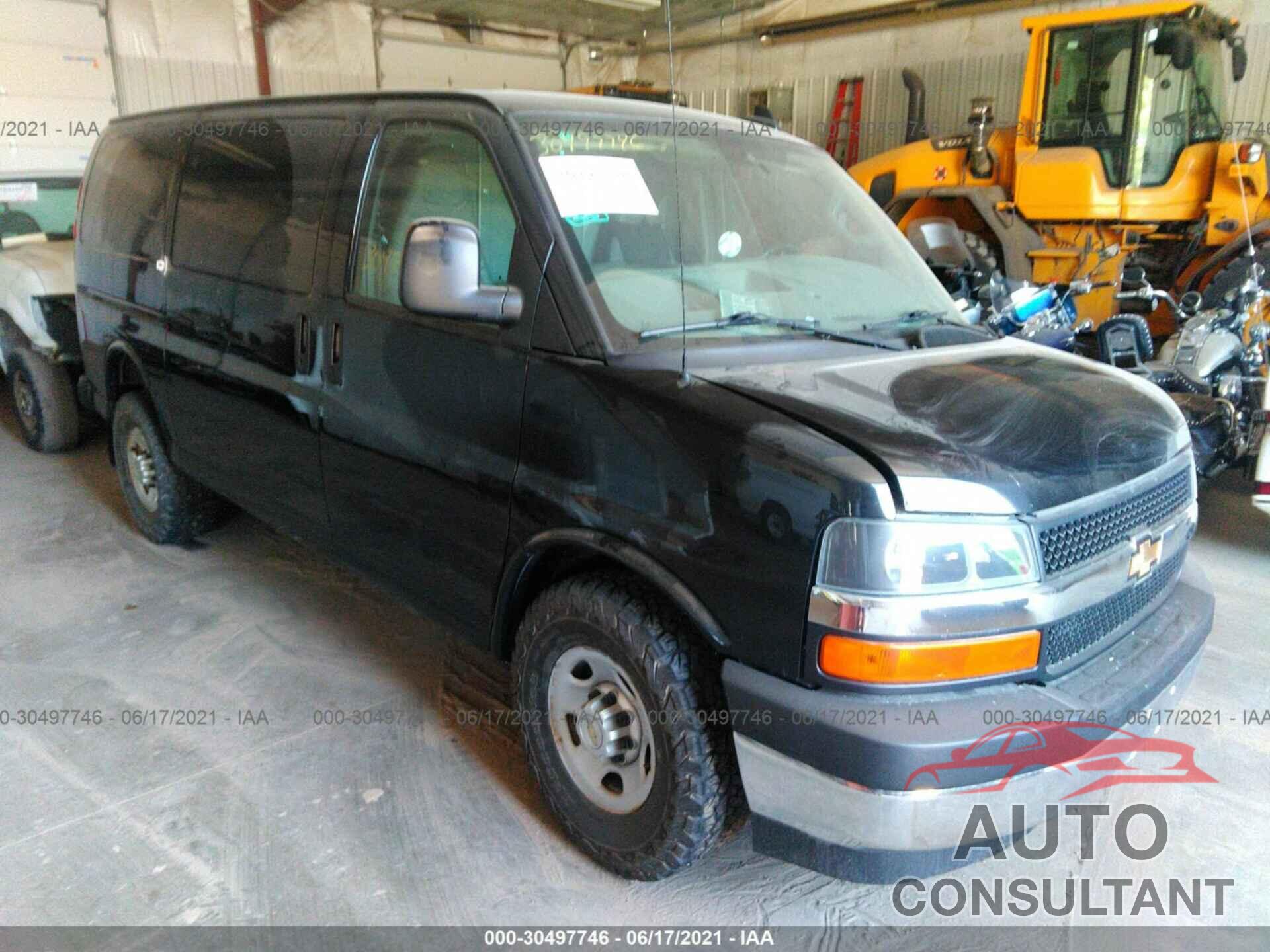 CHEVROLET EXPRESS CARGO VAN 2018 - 1GCWGAFP2J1188662