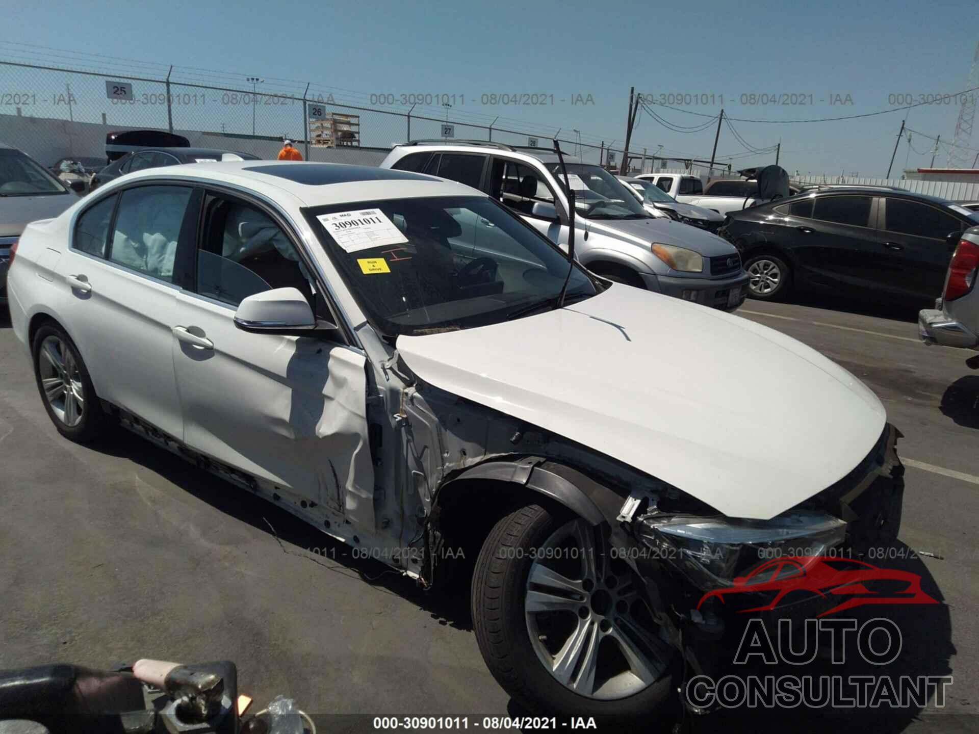 BMW 3 SERIES 2017 - WBA8B9C38HK886010