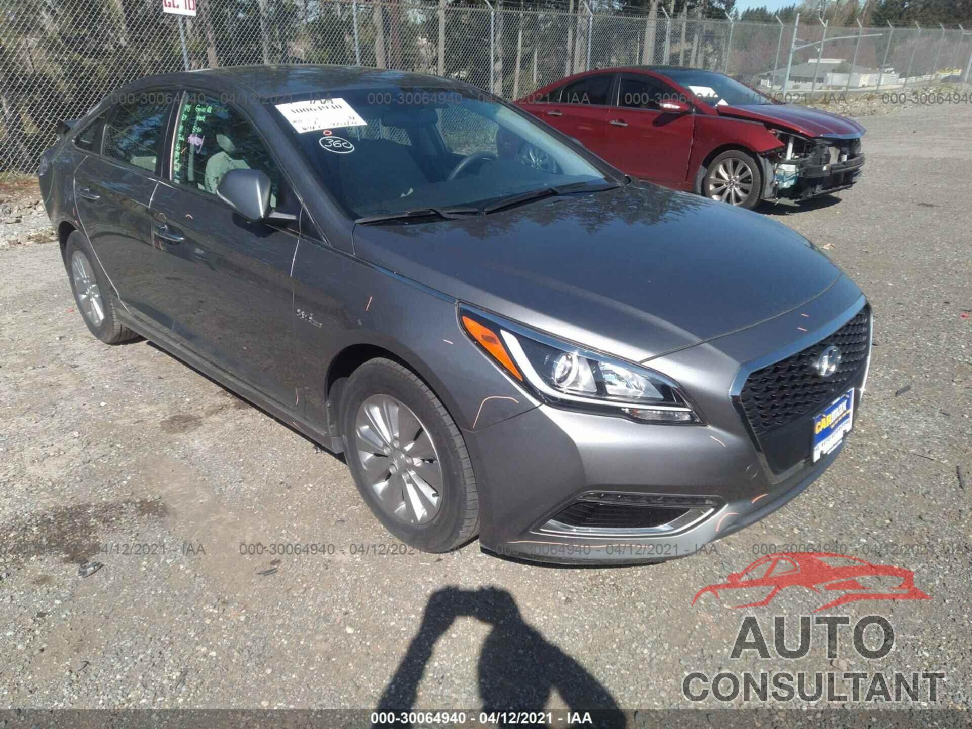 HYUNDAI SONATA HYBRID 2017 - KMHE24L16HA059745