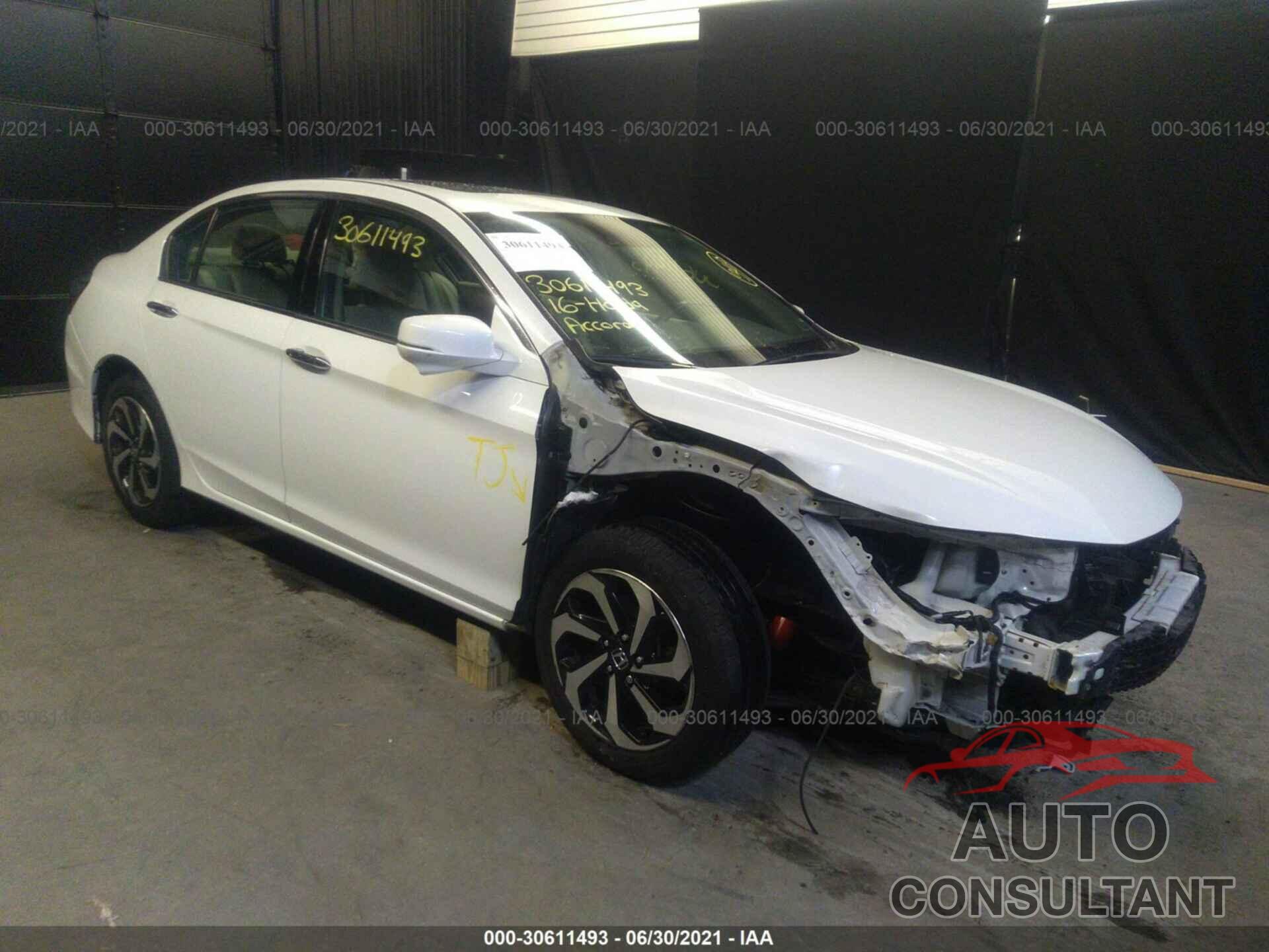 HONDA ACCORD SEDAN 2016 - 1HGCR3F05GA003574