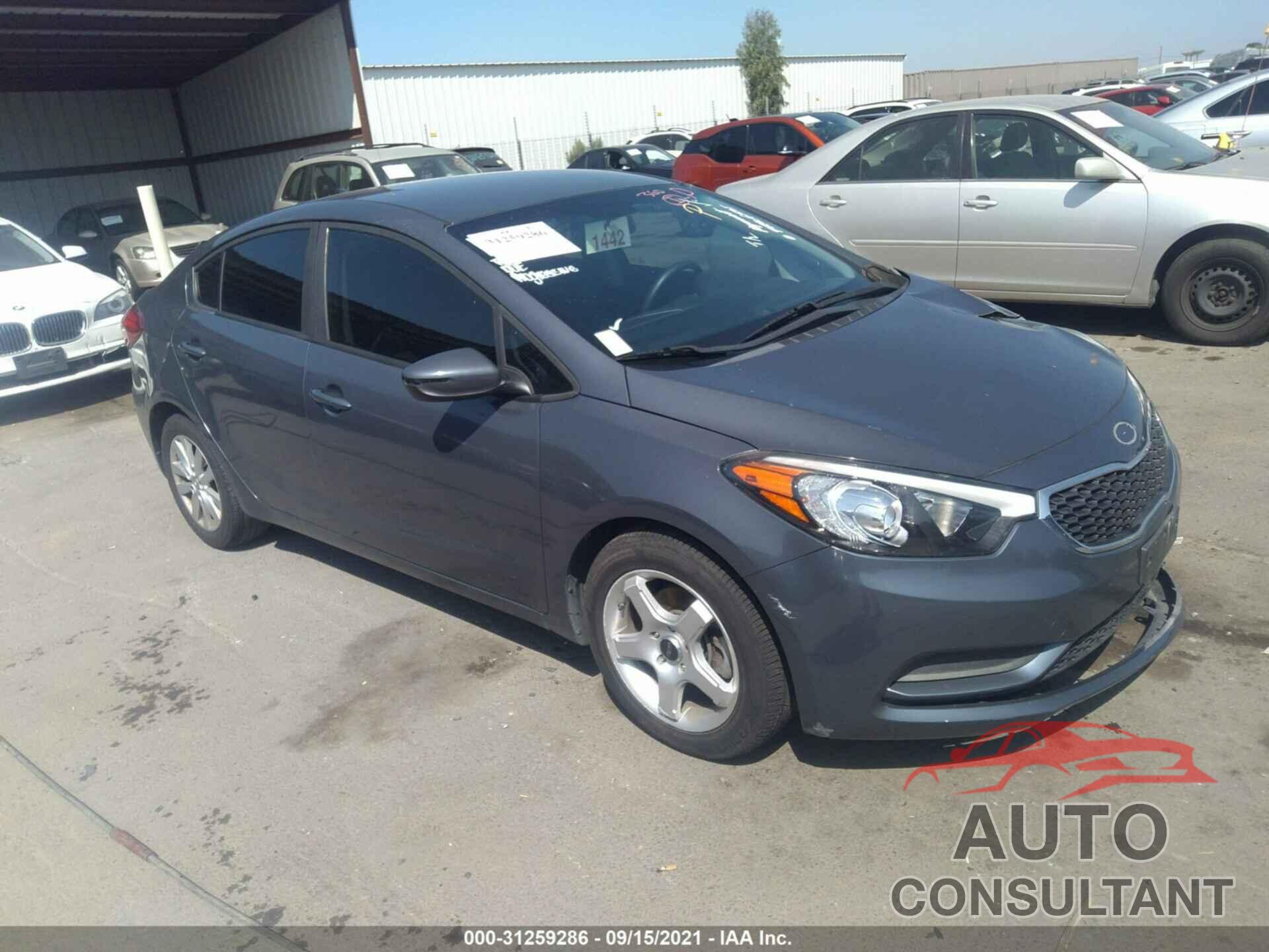 KIA FORTE 2016 - KNAFX4A66G5611239