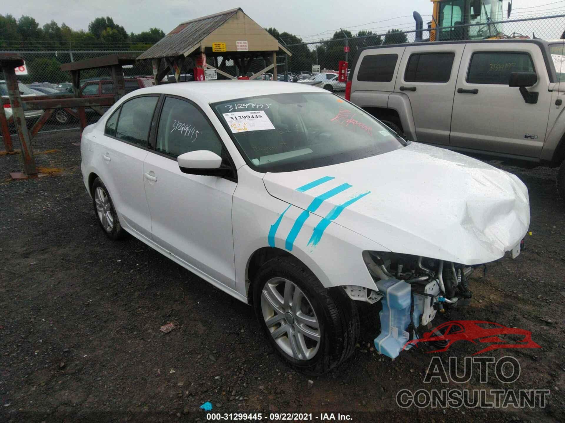 VOLKSWAGEN JETTA 2018 - 3VW2B7AJ7JM209766
