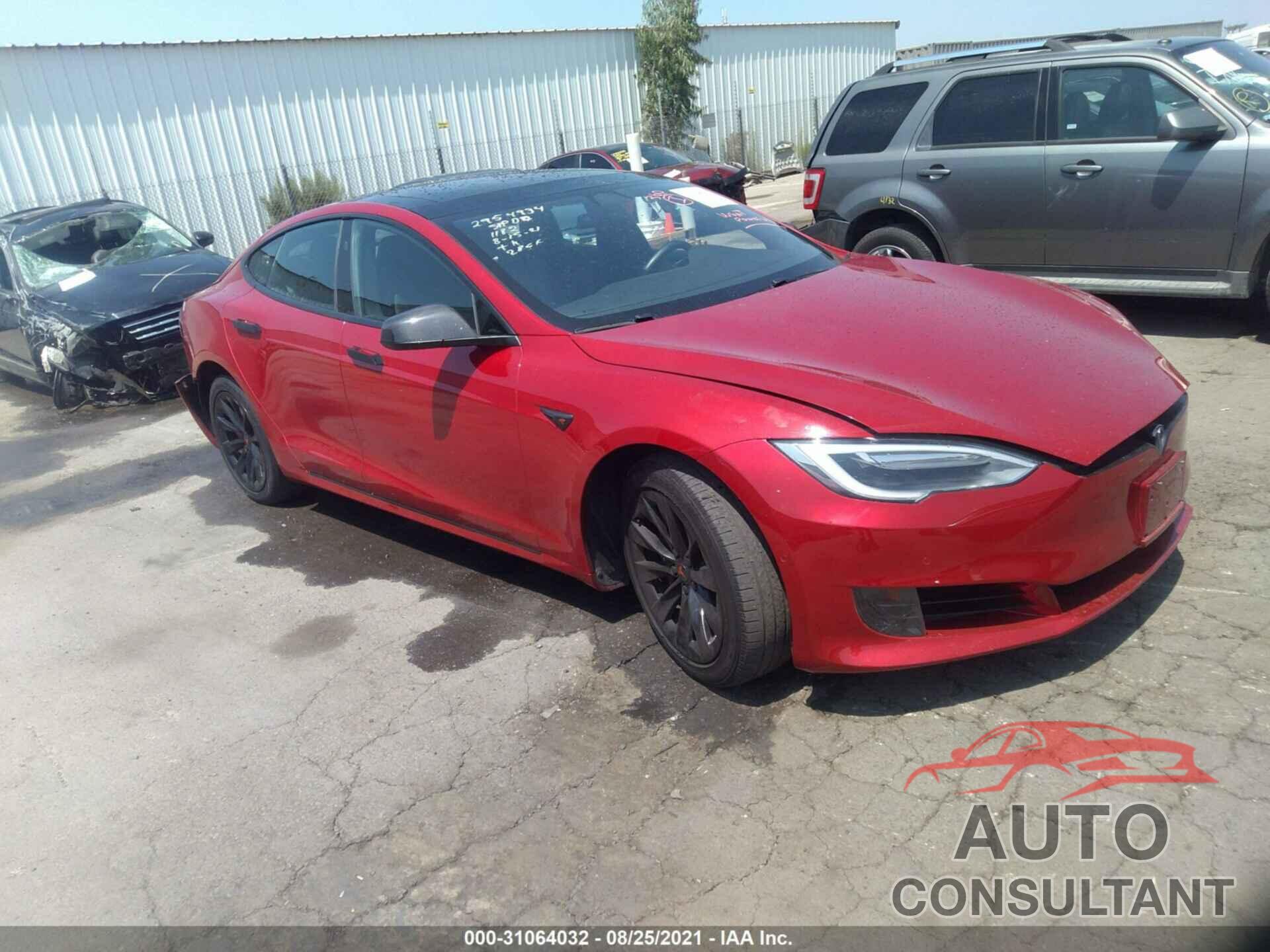 TESLA MODEL S 2017 - 5YJSA1E19HF202216