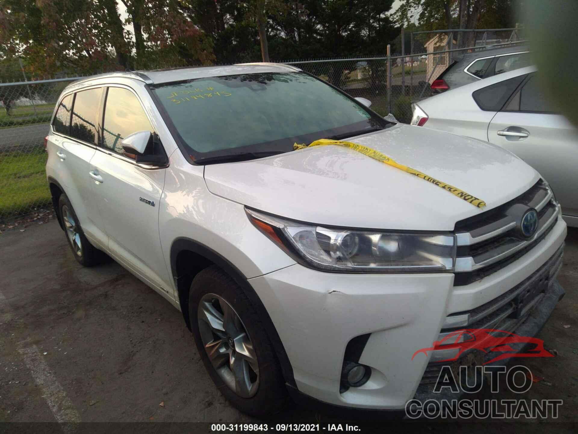 TOYOTA HIGHLANDER 2017 - 5TDDGRFH5HS033051