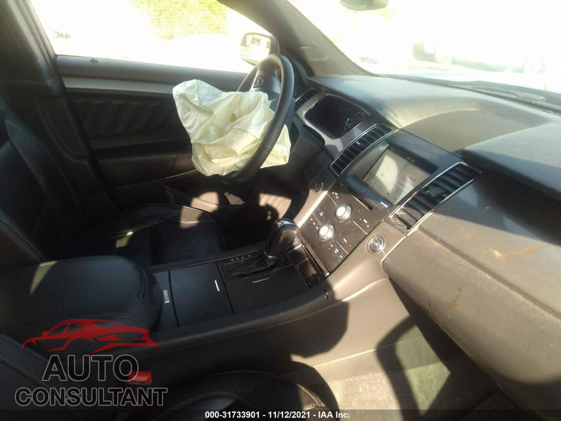 FORD TAURUS 2017 - 1FAHP2E97HG106357
