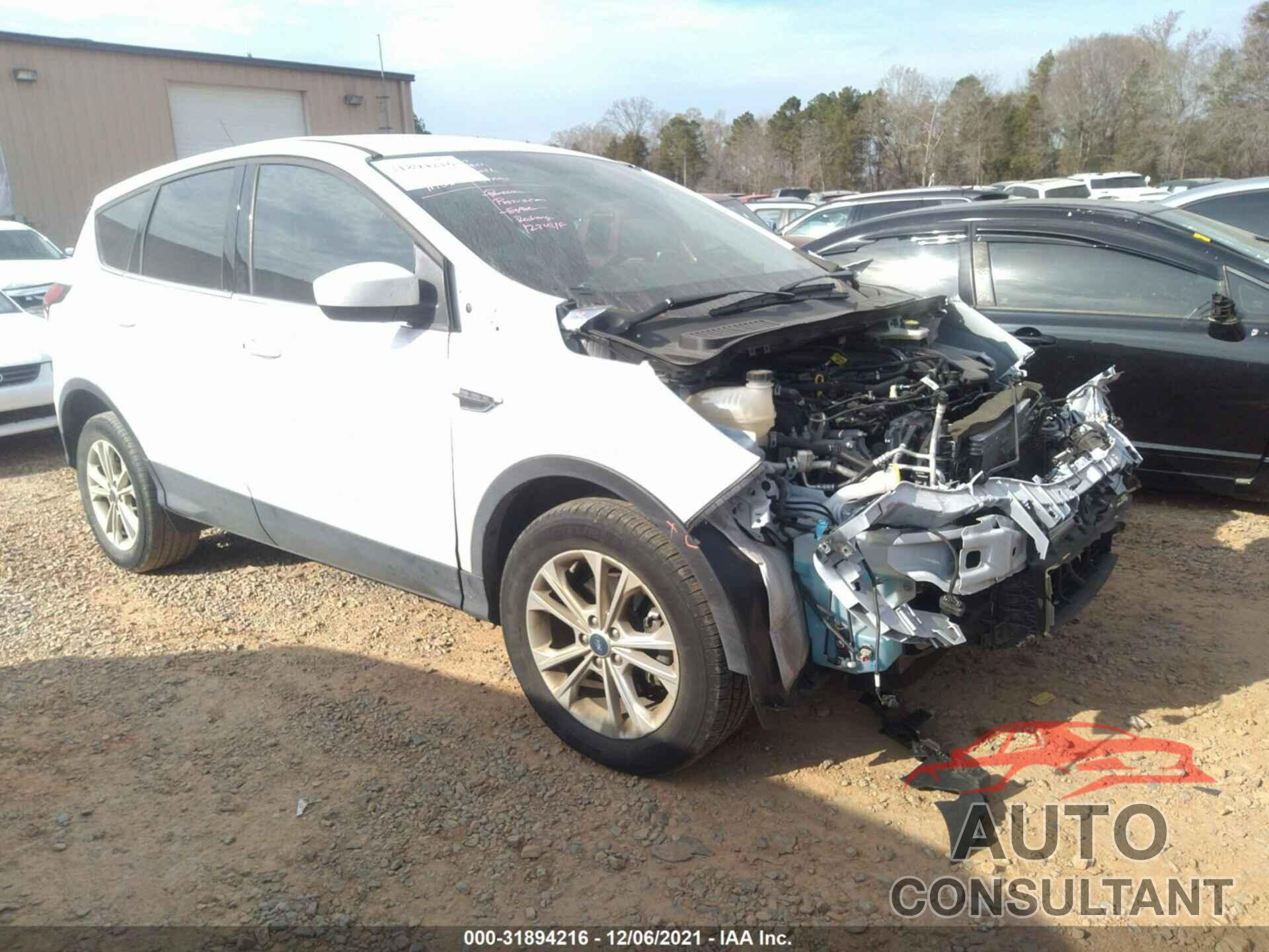 FORD ESCAPE 2019 - 1FMCU0GD1KUA38337
