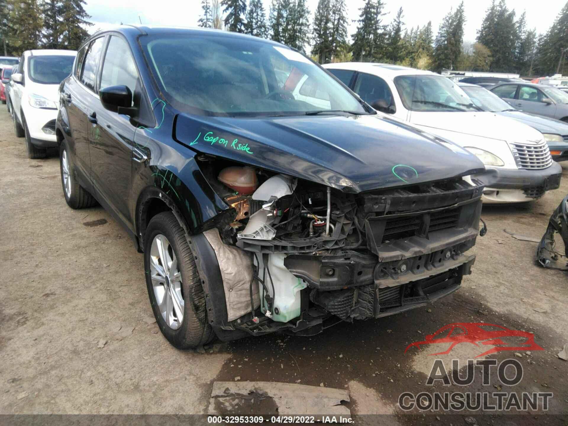 FORD ESCAPE 2017 - 1FMCU9G92HUA69542