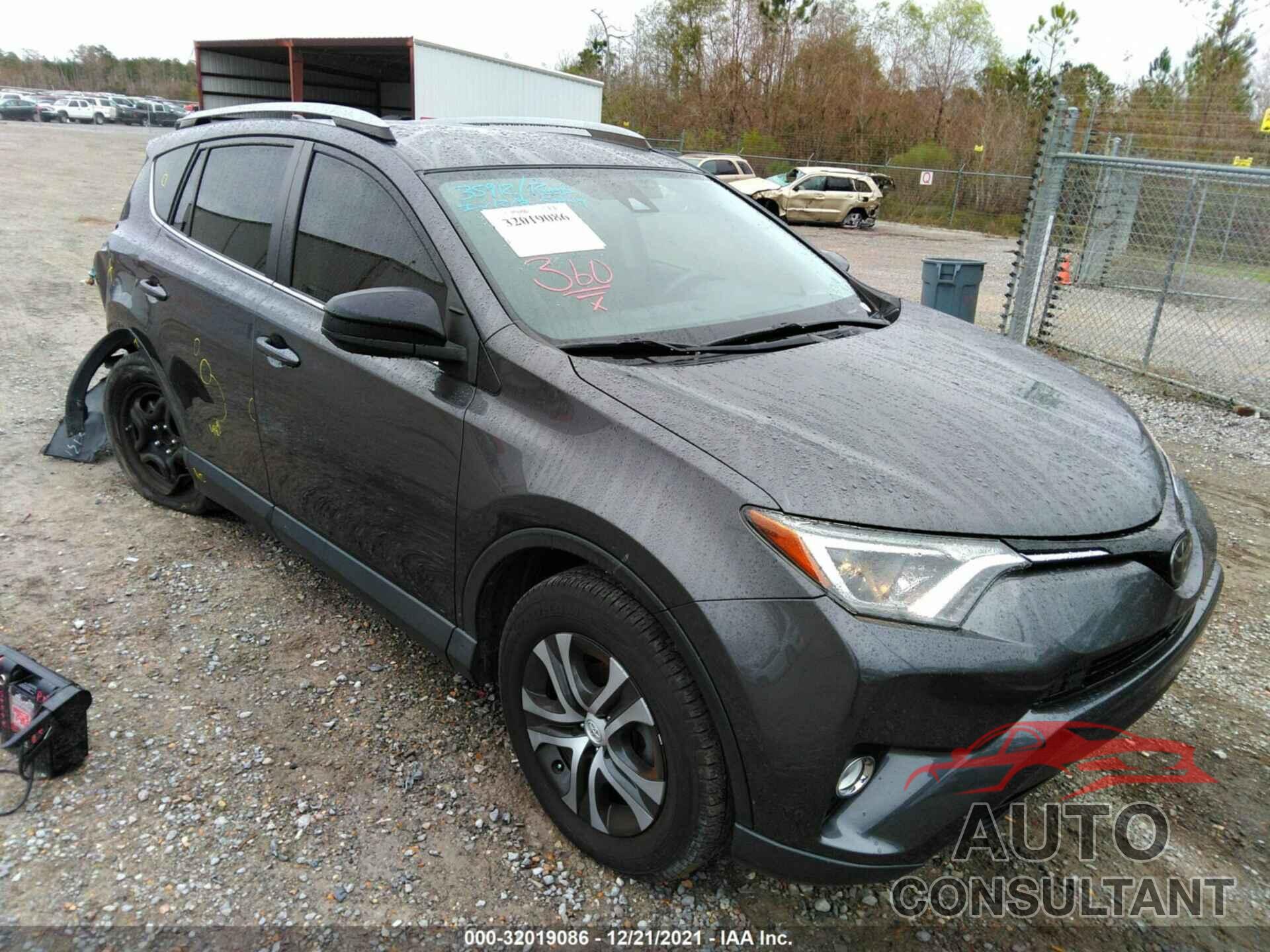 TOYOTA RAV4 2018 - JTMZFREV4JJ189195