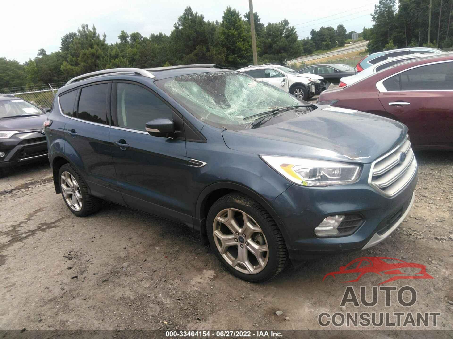 FORD ESCAPE 2018 - 1FMCU9J99JUC84818