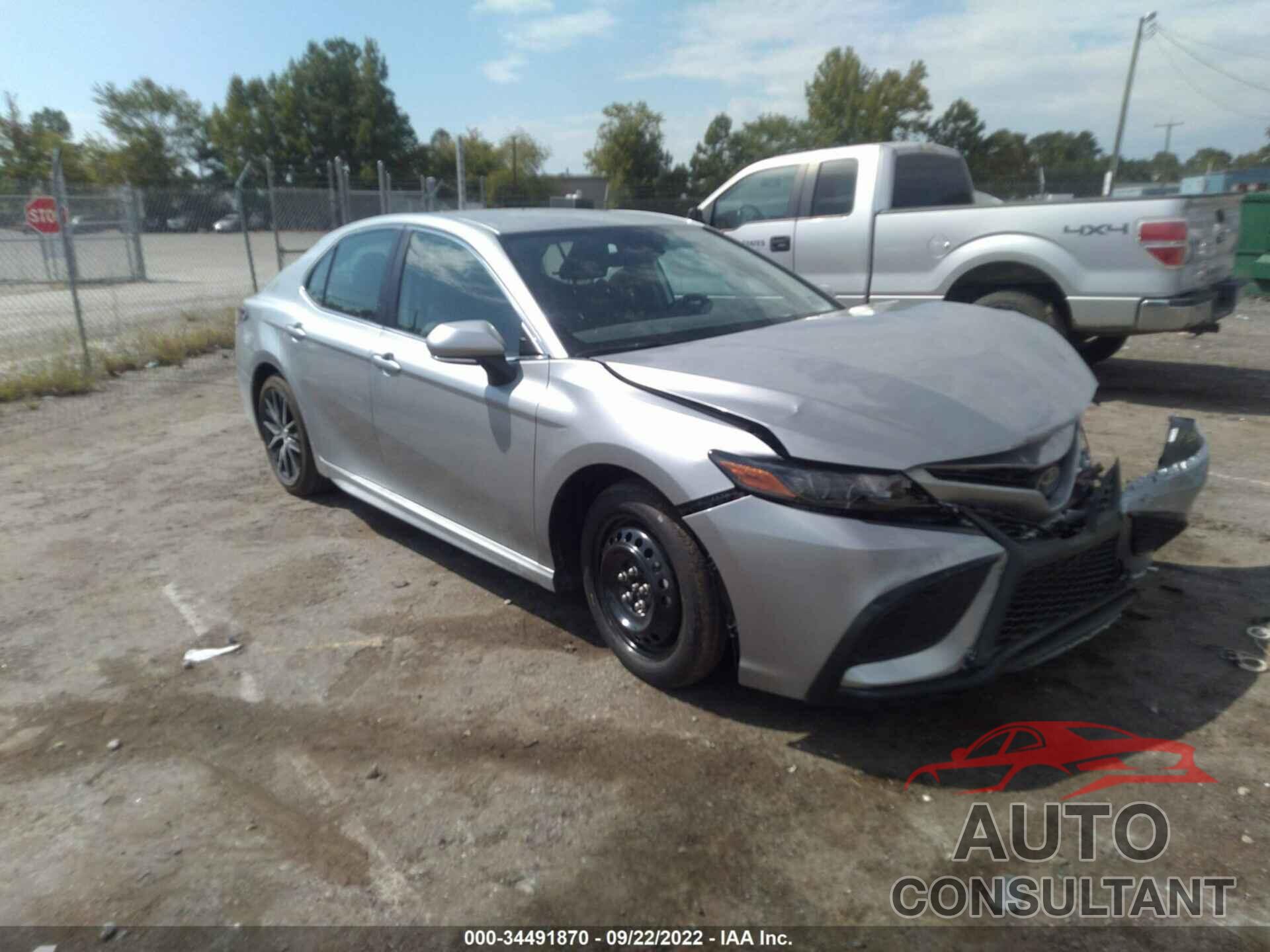 TOYOTA CAMRY 2022 - 4T1G11AKXNU068805