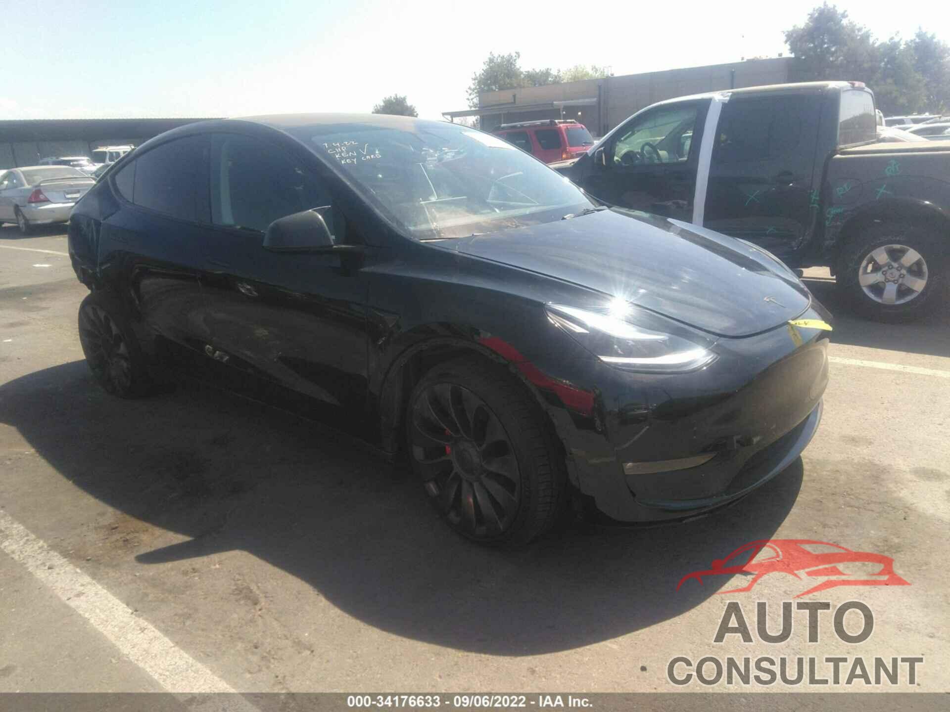 TESLA MODEL Y 2022 - 7SAYGDEFXNF406611