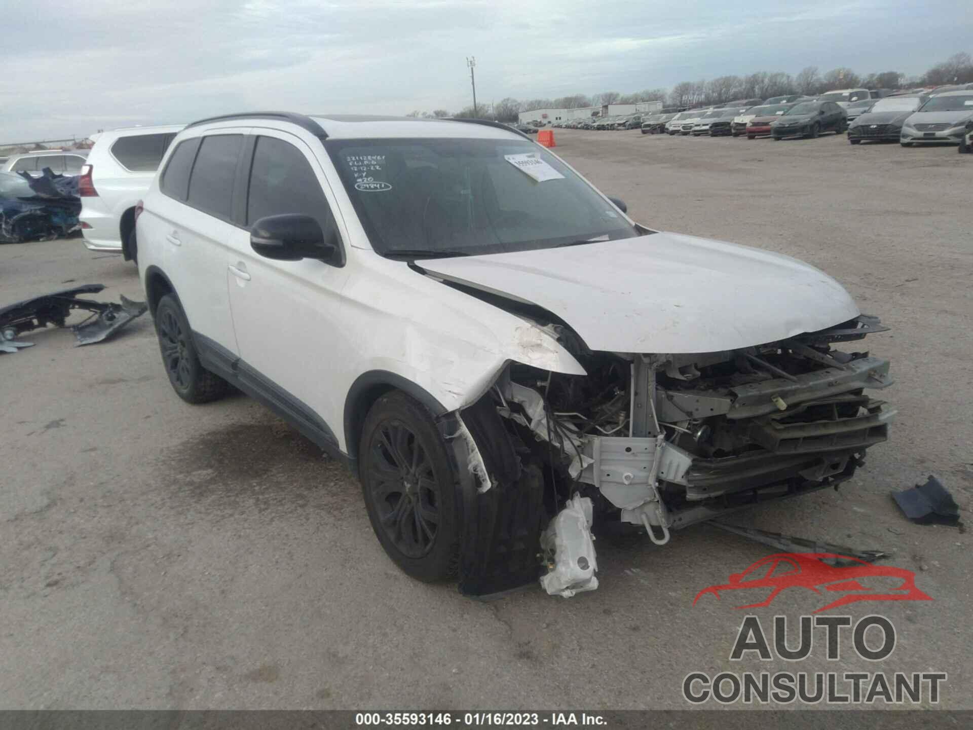 MITSUBISHI OUTLANDER 2018 - JA4AD3A30JZ052125