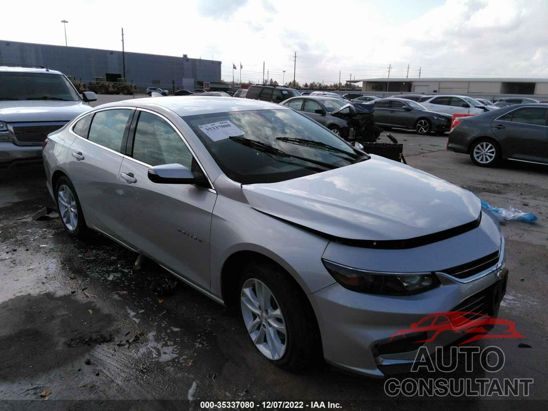 CHEVROLET MALIBU 2018 - 1G1ZD5ST3JF275479