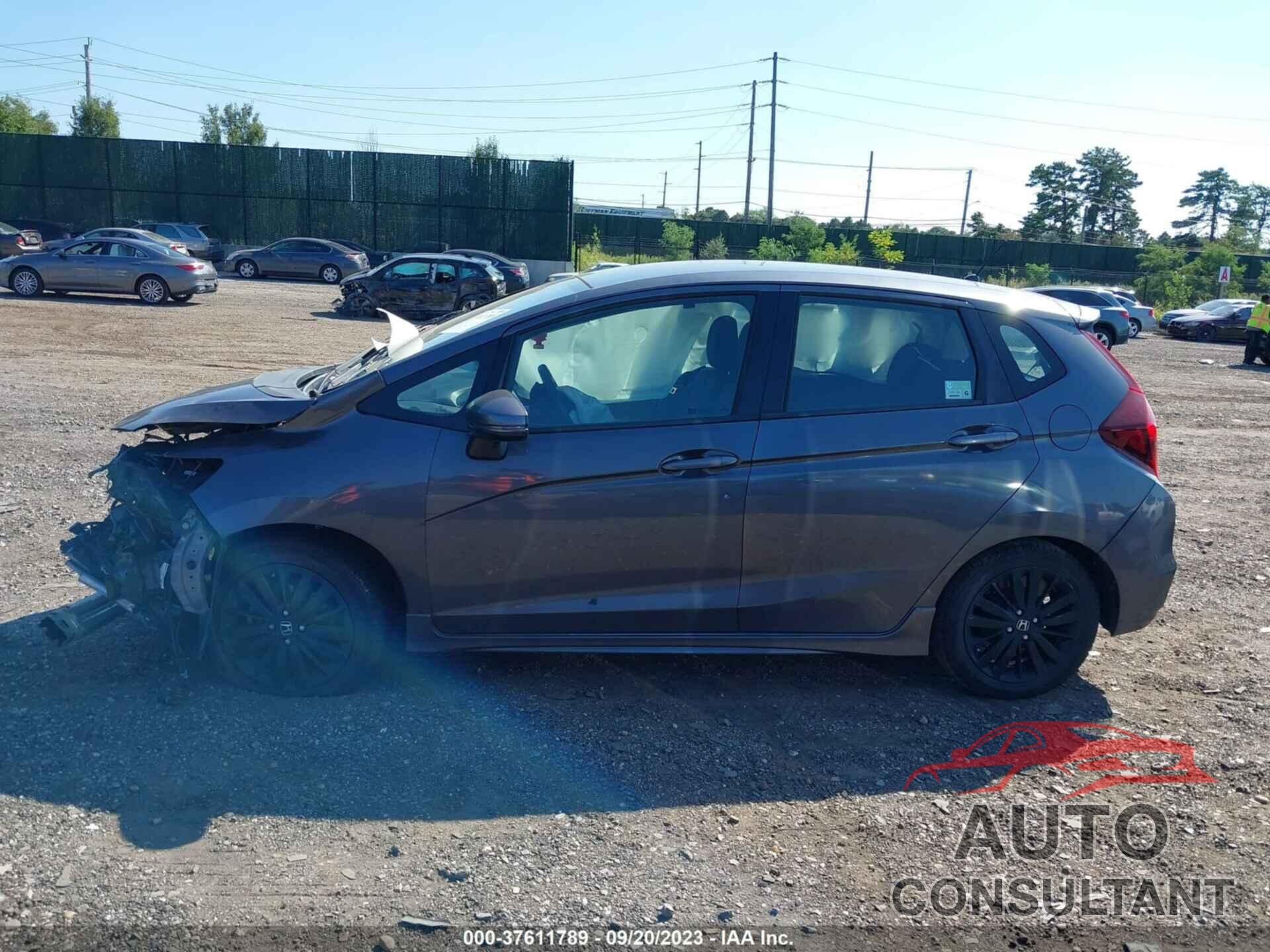 HONDA FIT 2018 - 3HGGK5H71JM722407