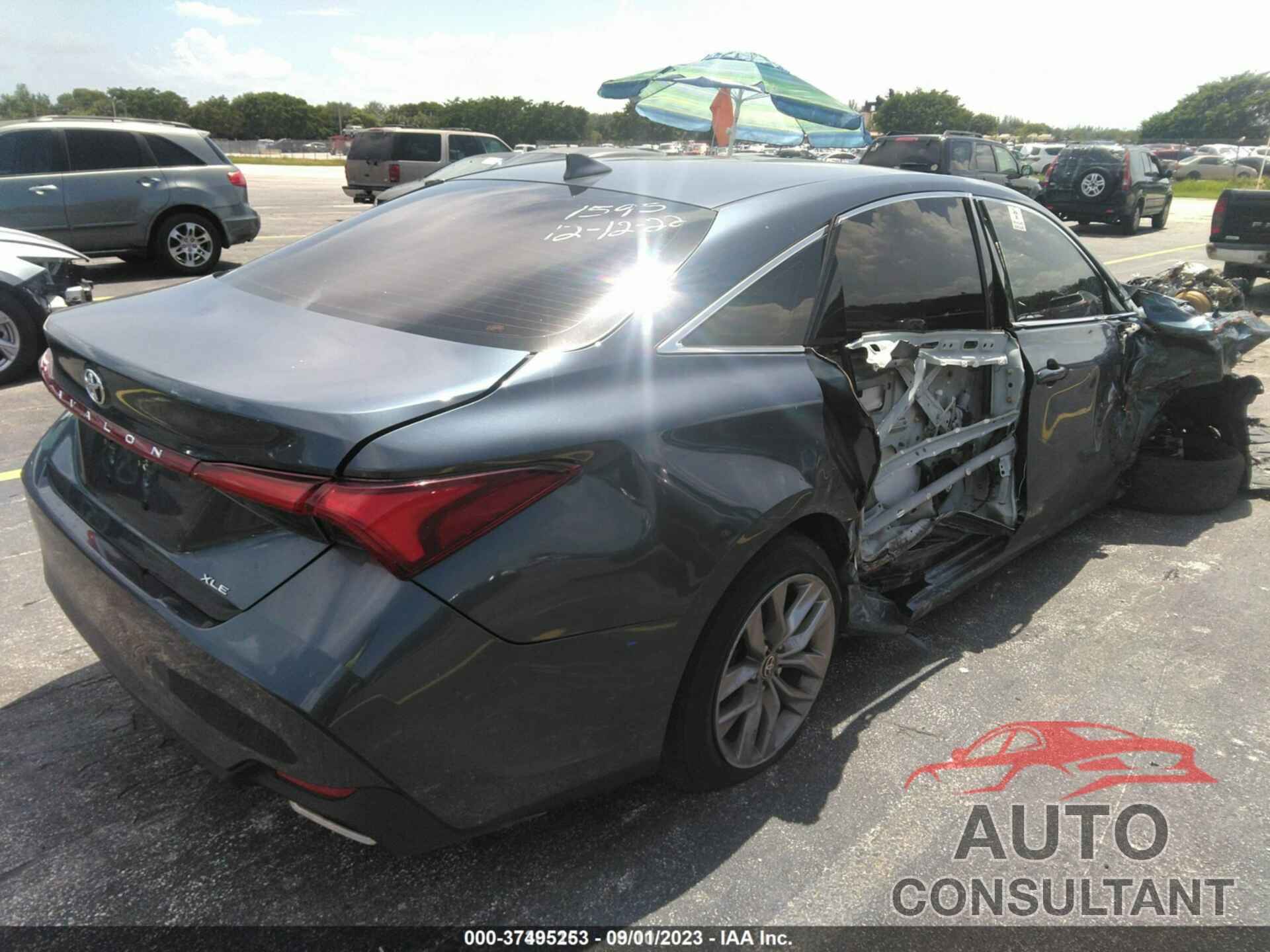 TOYOTA AVALON 2022 - 4T1JZ1FB8NU071595