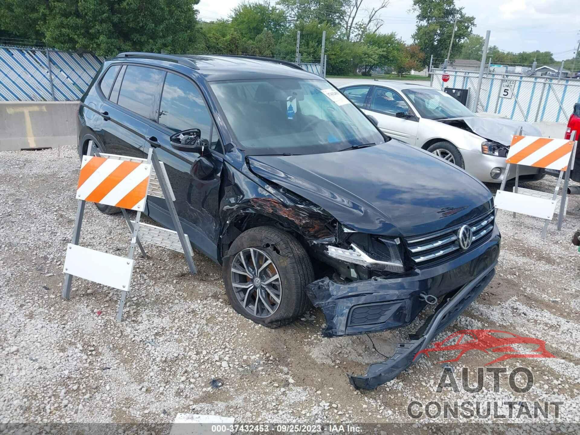 VOLKSWAGEN TIGUAN 2021 - 3VV1B7AX2MM016370