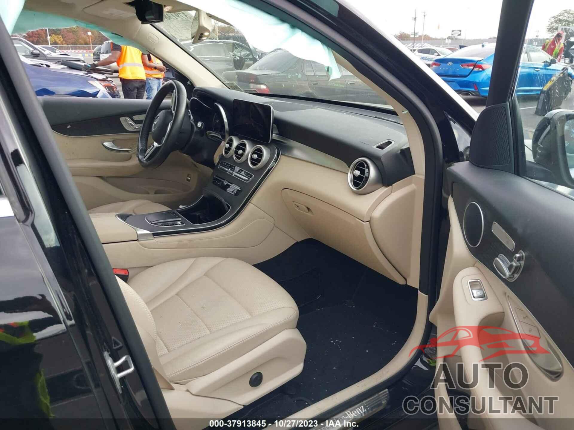 MERCEDES-BENZ GLC 2020 - W1N0G8EB7LF862503