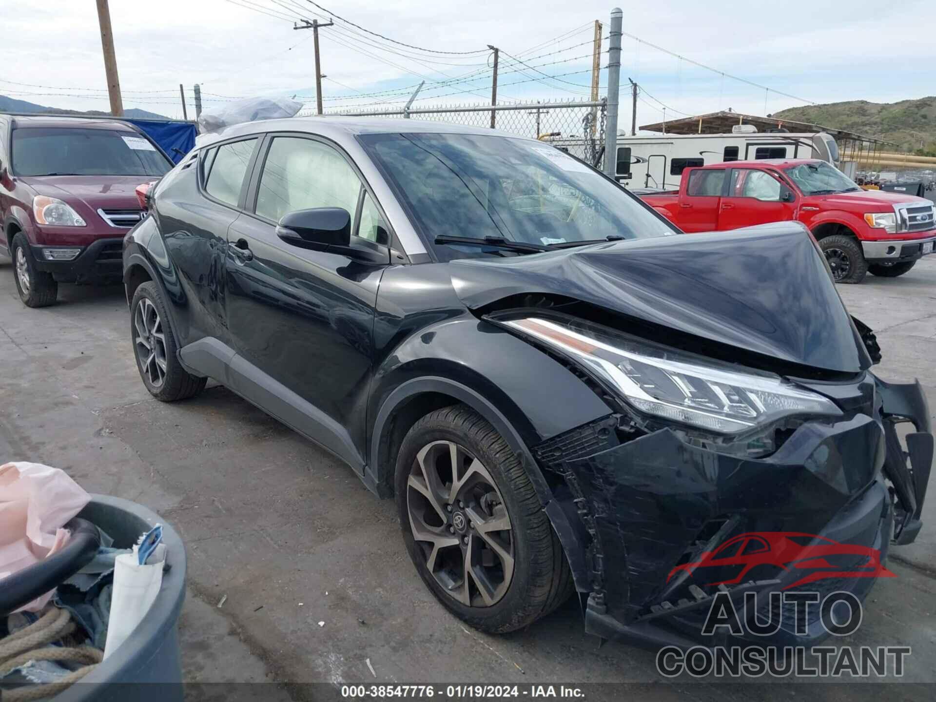 TOYOTA C-HR 2020 - JTNKHMBX2L1071035