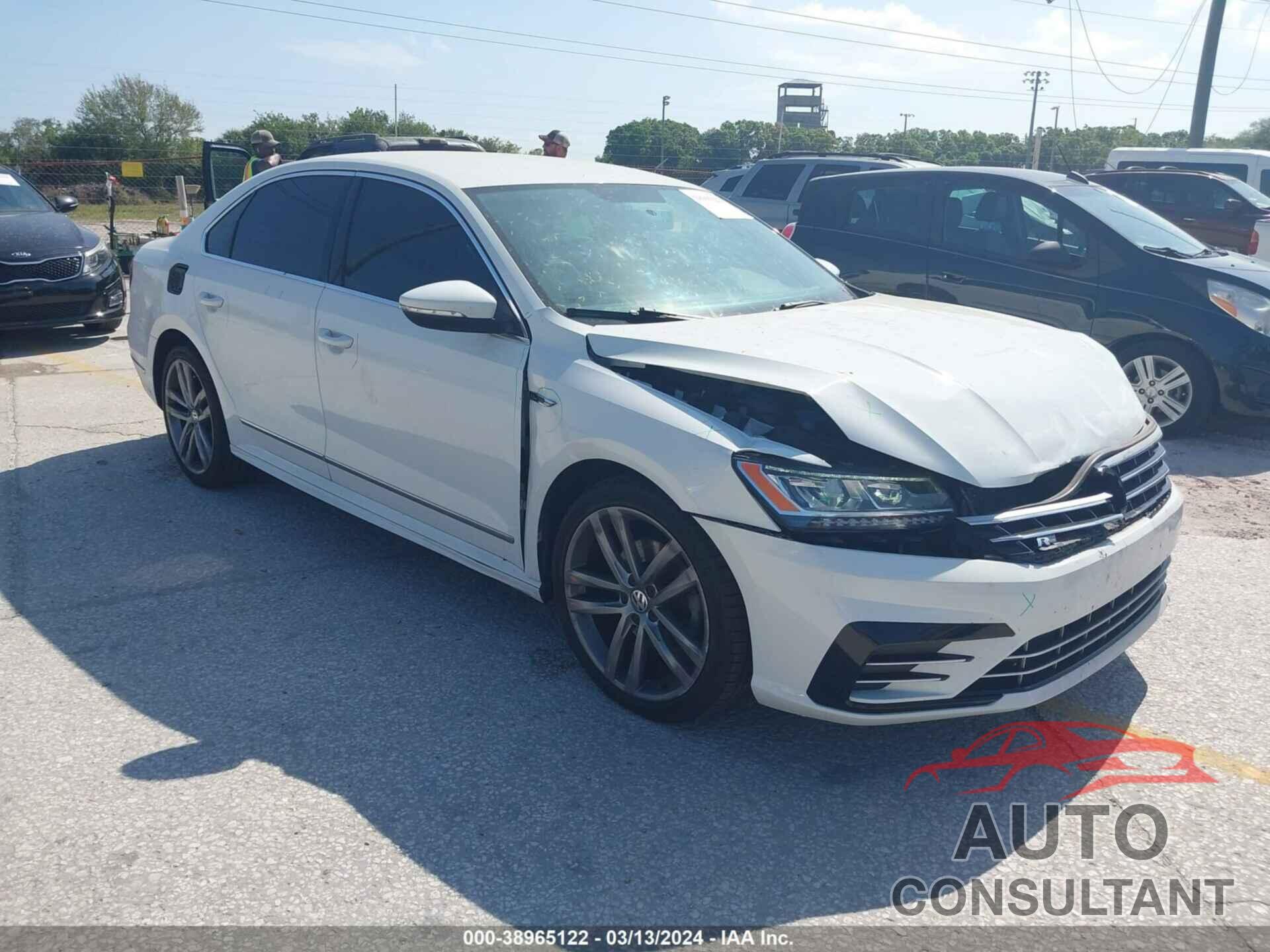 VOLKSWAGEN PASSAT 2017 - 1VWDT7A31HC041058