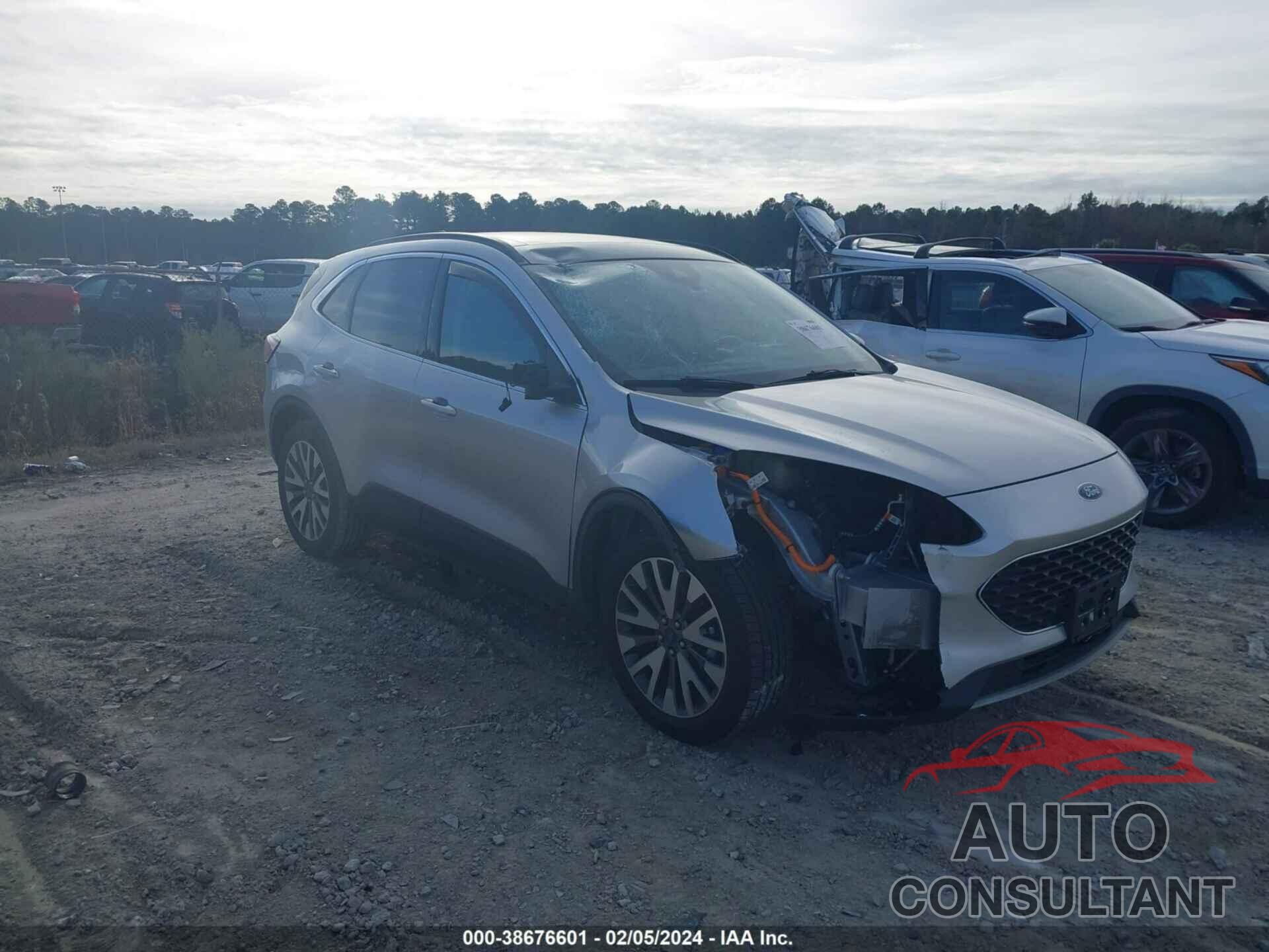 FORD ESCAPE 2020 - 1FMCU0DZ1LUC54450