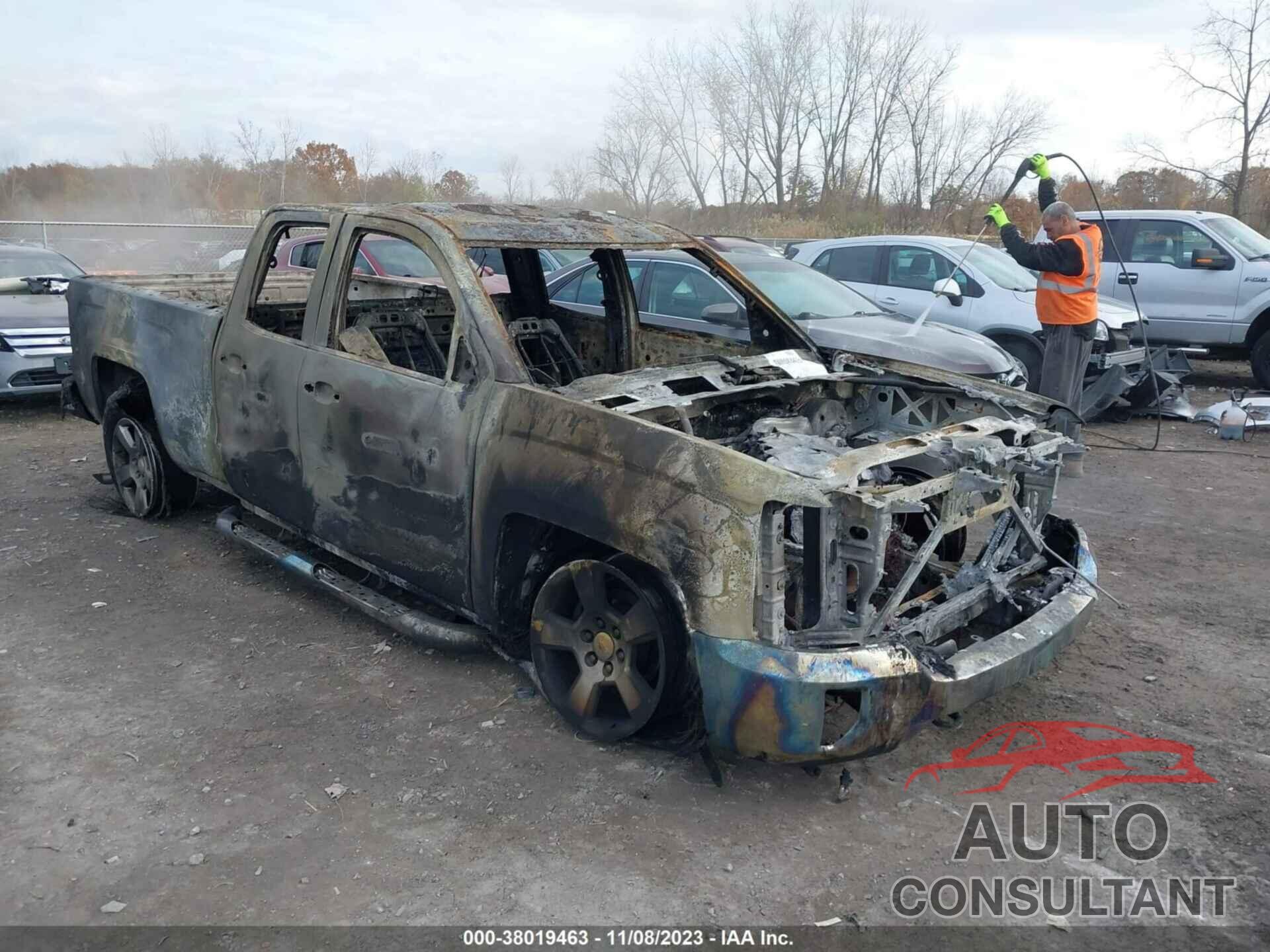 CHEVROLET SILVERADO 1500 2018 - 1GCVKREC8JZ357317