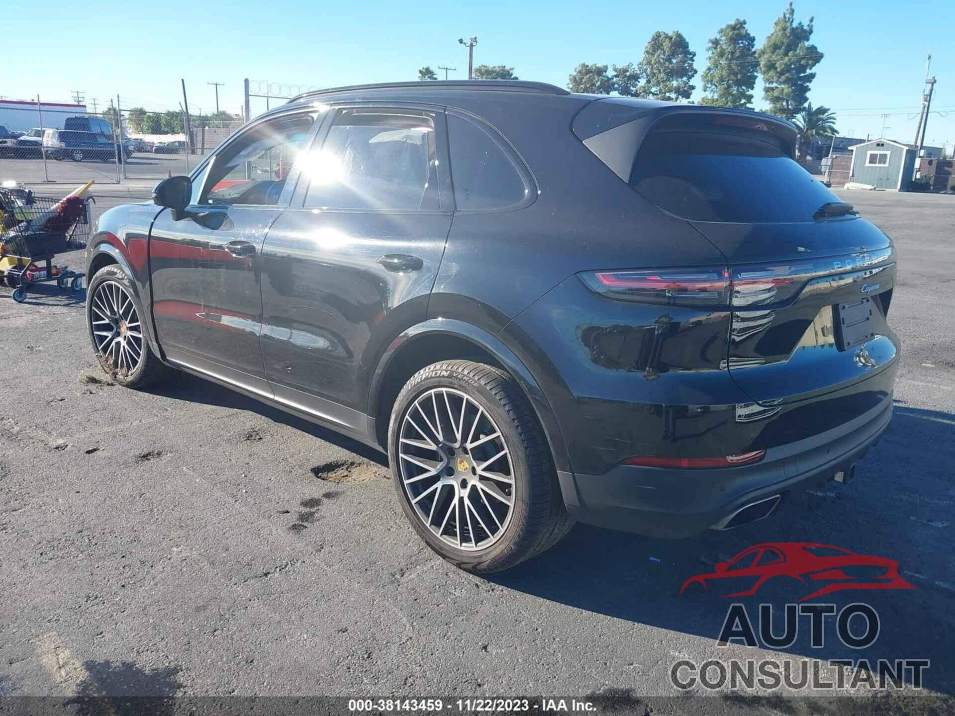 PORSCHE CAYENNE 2019 - WP1AA2AY3KDA18956