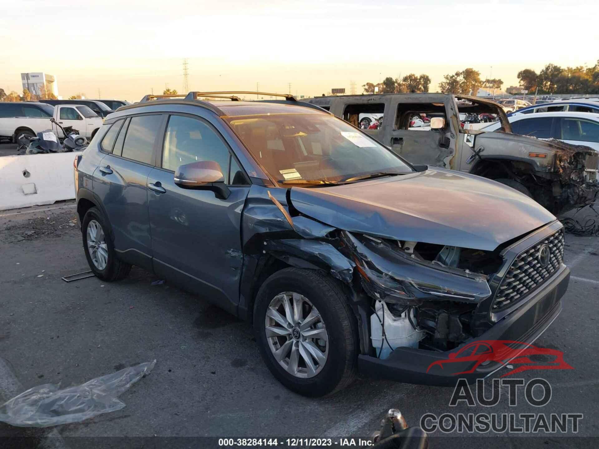 TOYOTA COROLLA CROSS 2022 - 7MUBAABG1NV023268