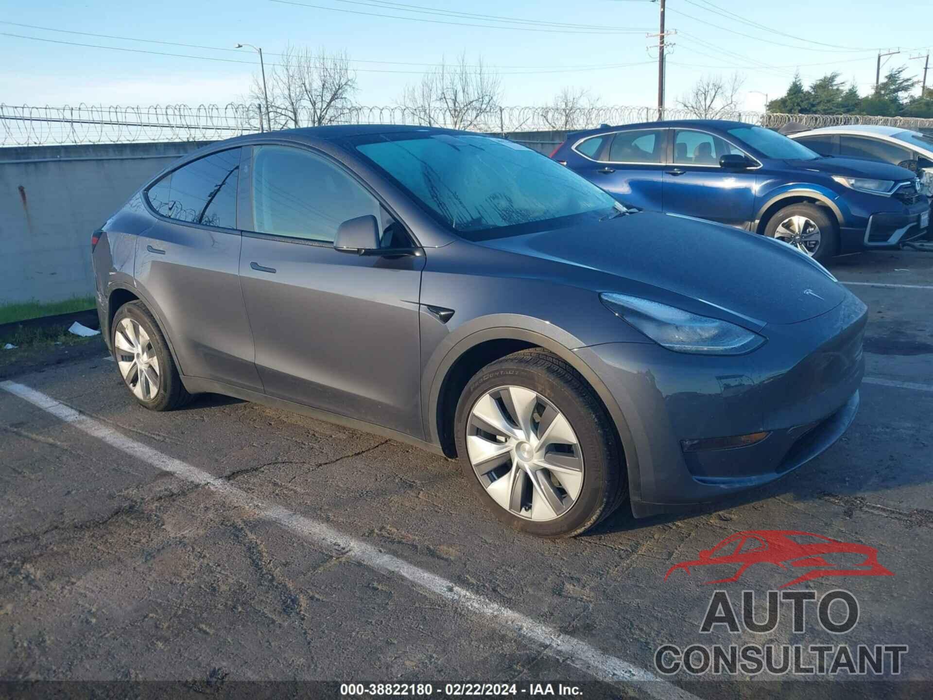 TESLA MODEL Y 2023 - 7SAYGDEE8PA156809